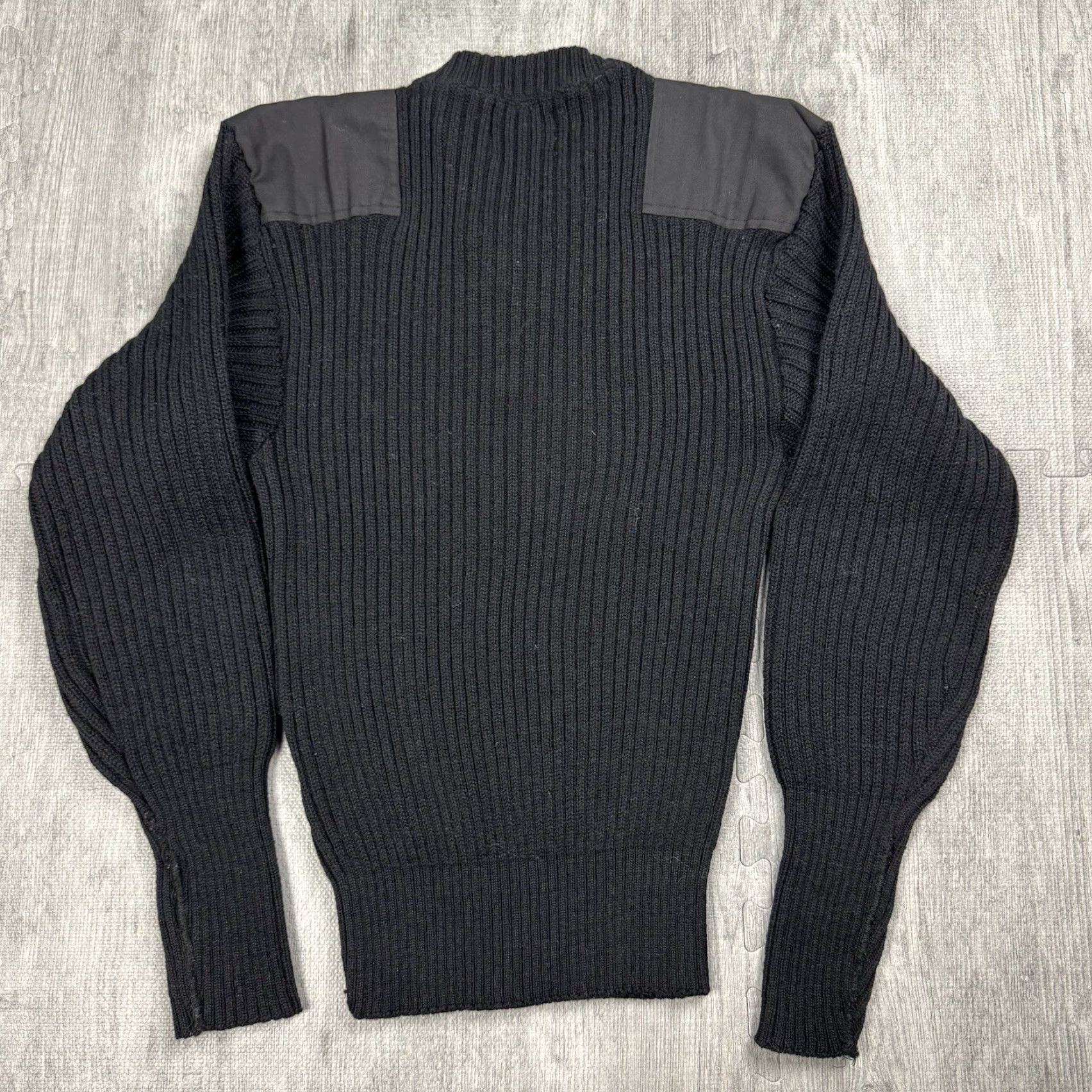 Commando VINTAGE Jack Young Commando Sweater Black Wool Military Size L Long Sleeve V-Neck Australia Size US L / EU 52-54 / 3 - 4 Thumbnail