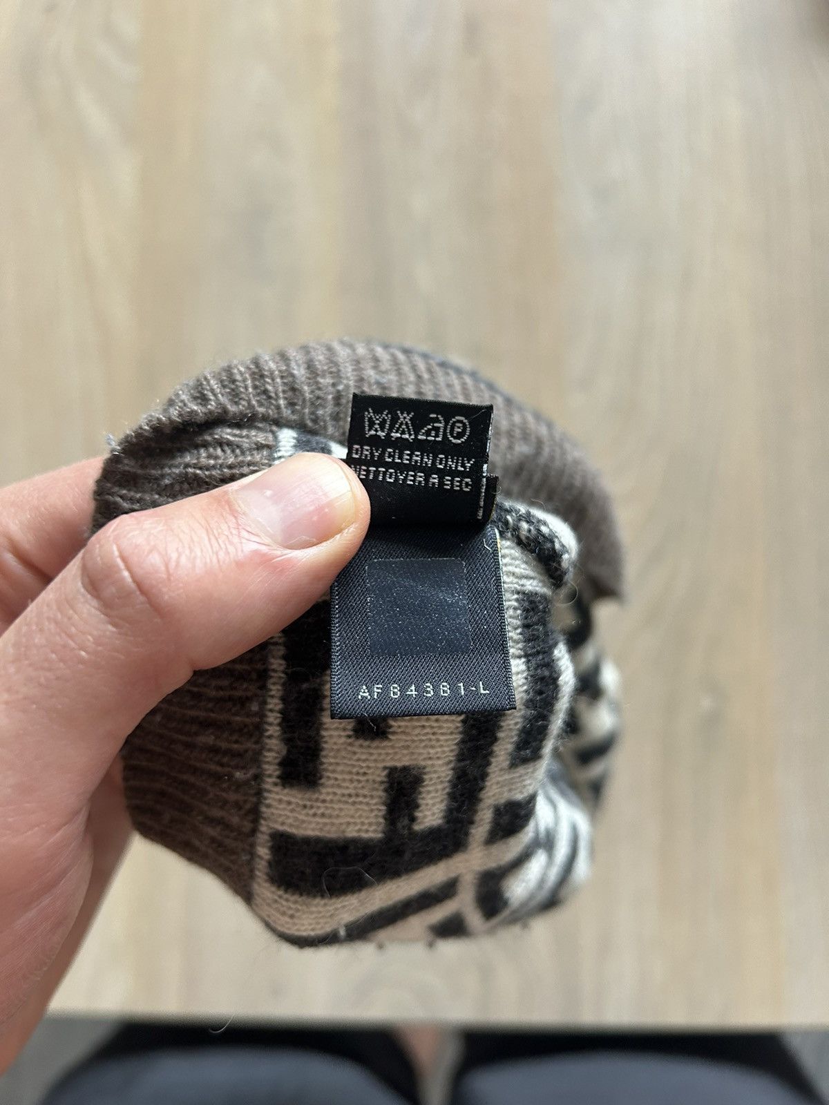Fendi Wool/Cashmere FF Zucca Monogram Beanie Size ONE SIZE - 6 Thumbnail