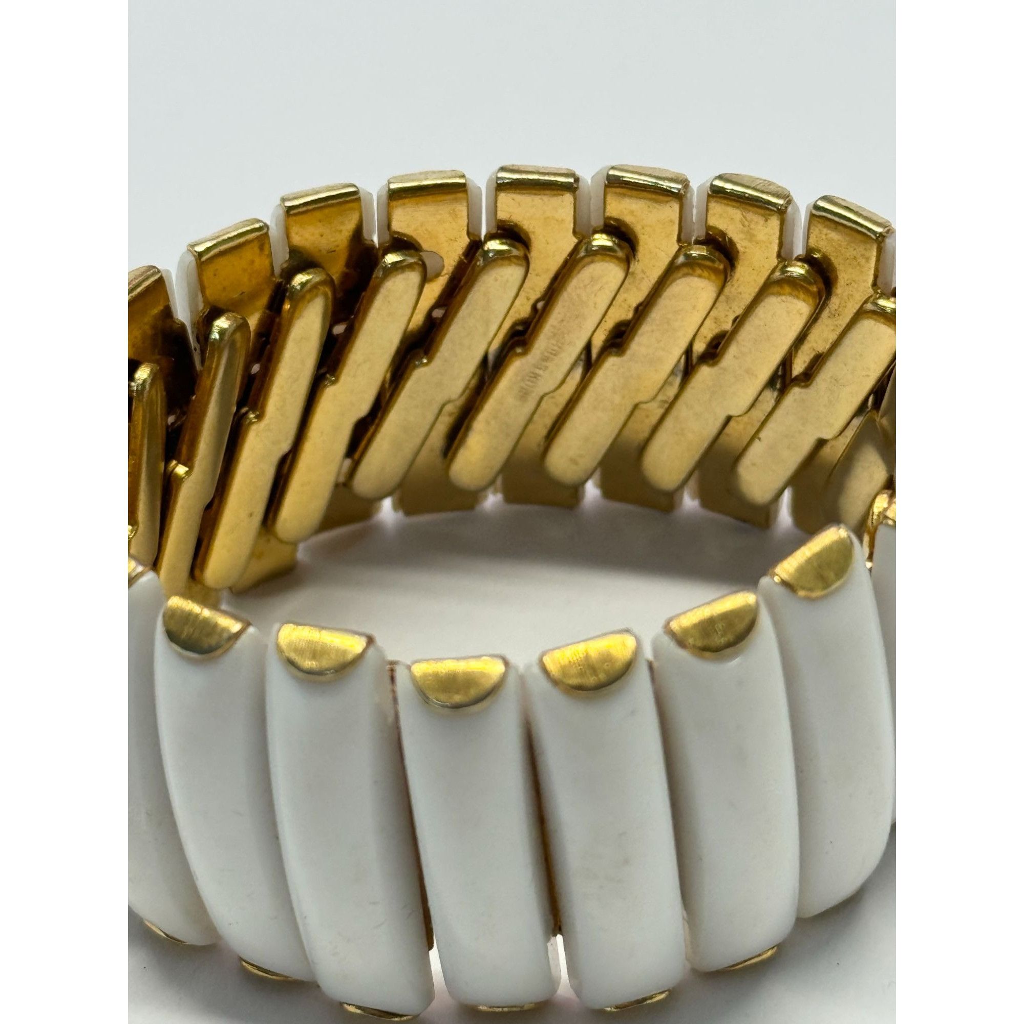 Vintage Vintage Hong Kong white expansion bracelet Size ONE SIZE - 6 Thumbnail