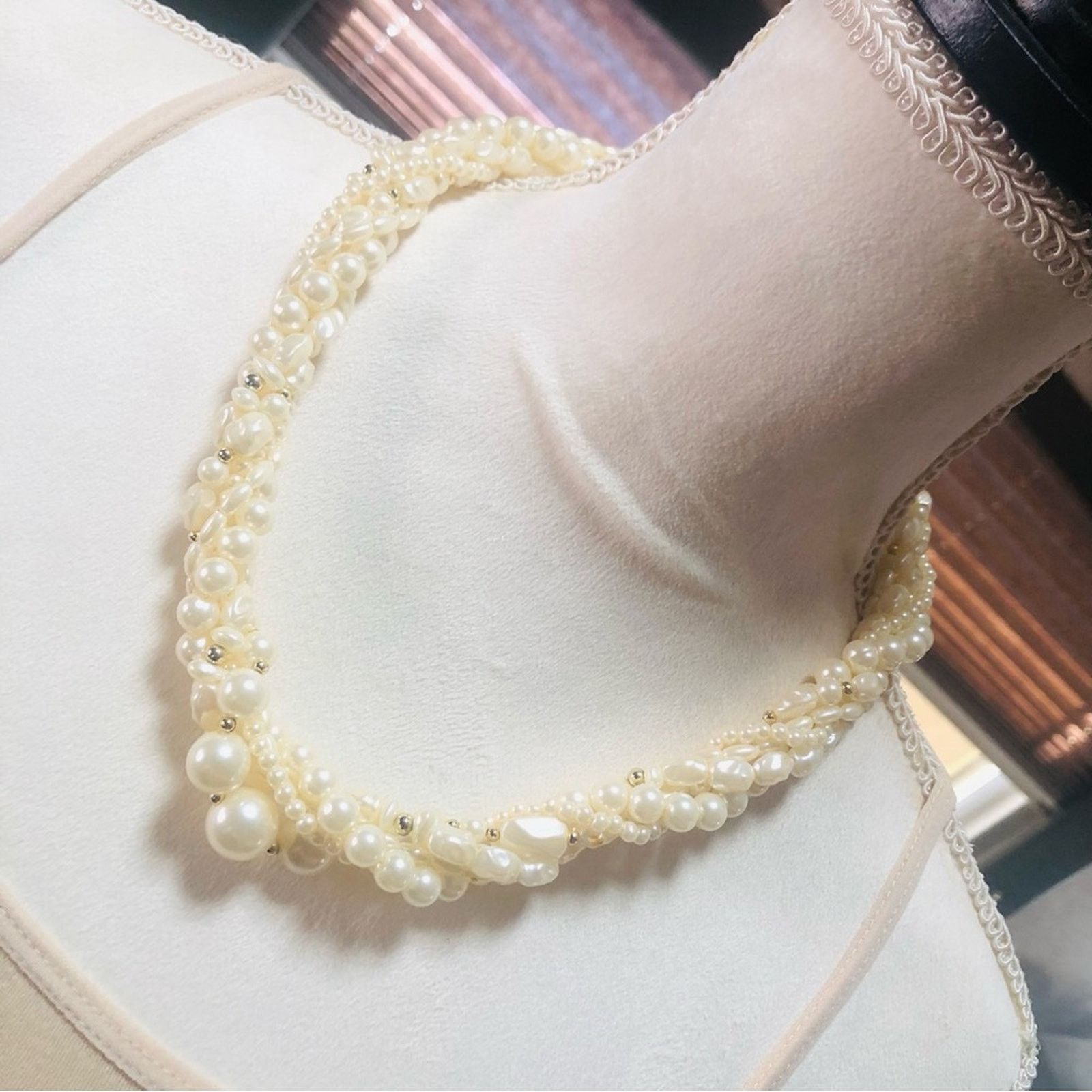 Vintage Vintage 70s-80s multi strand twisted faux pearl necklace Size ONE SIZE - 1 Thumbnail