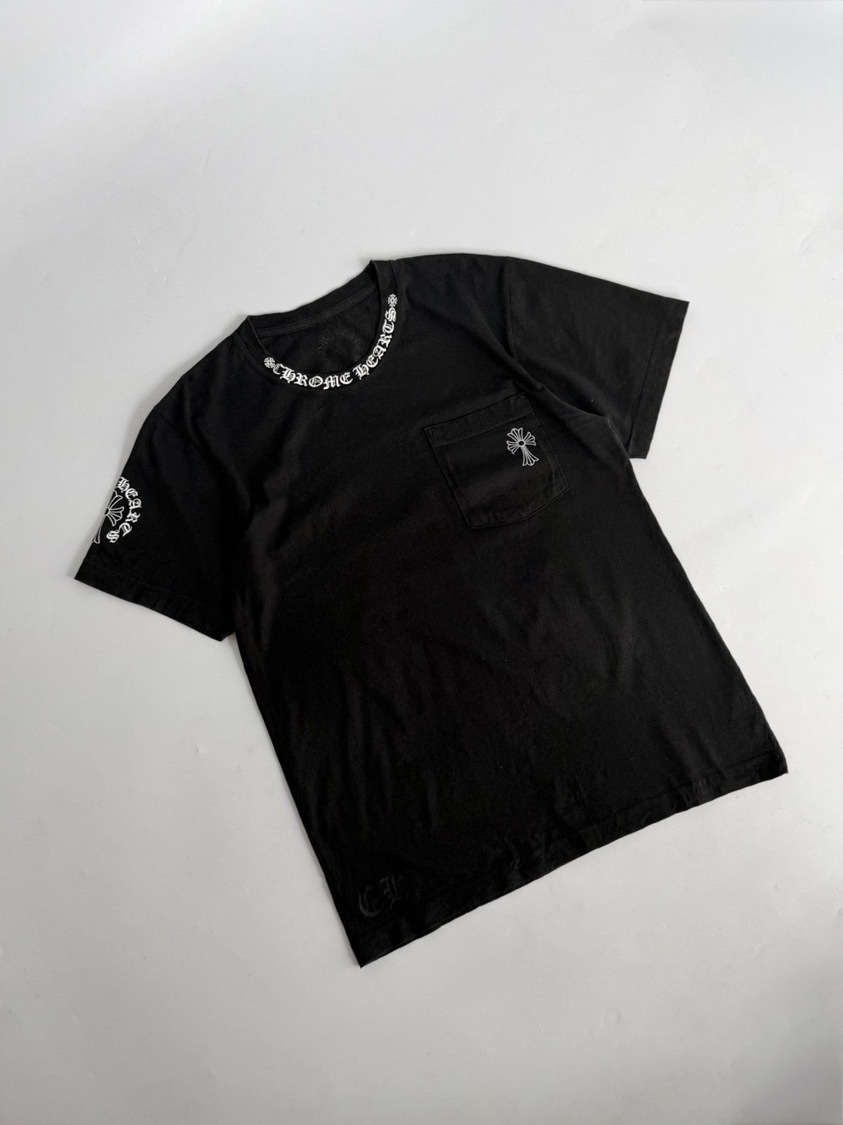 Chrome Hearts Chrome Hearts Neck Logo Pocket Tee Size US S / EU 44-46 / 1 - 4 Thumbnail