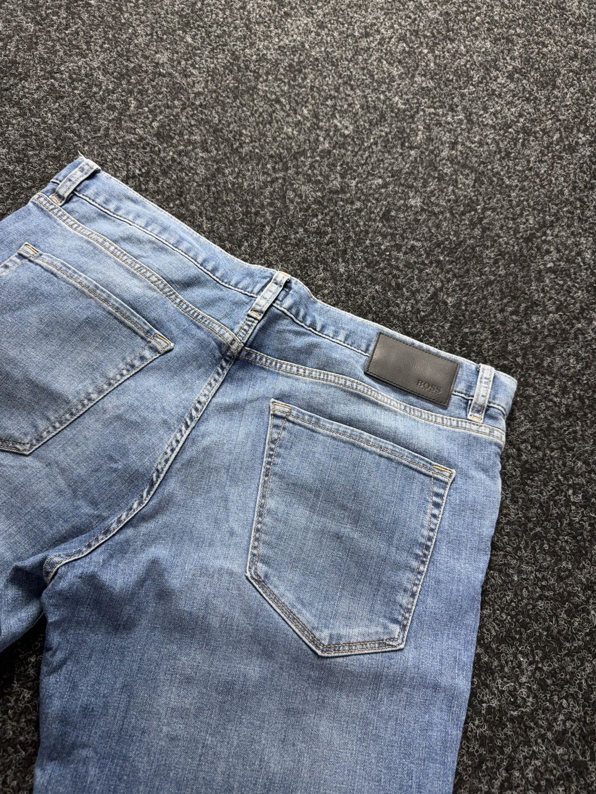 Hugo Boss Luxury Hugo Boss Distressed Punk Rock Light Wash Y2K Jeans Size US 36 / EU 52 - 20 Thumbnail