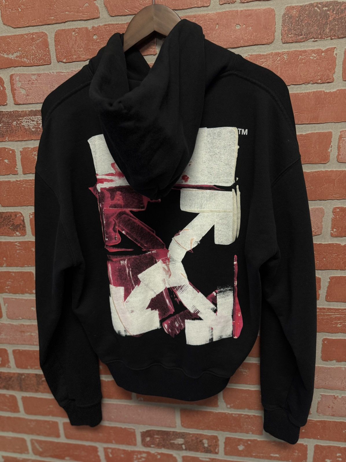 Off-White Off White Arrow Hoodie Size Small Pre Owned 🧼 Size US S / EU 44-46 / 1 - 9 Thumbnail