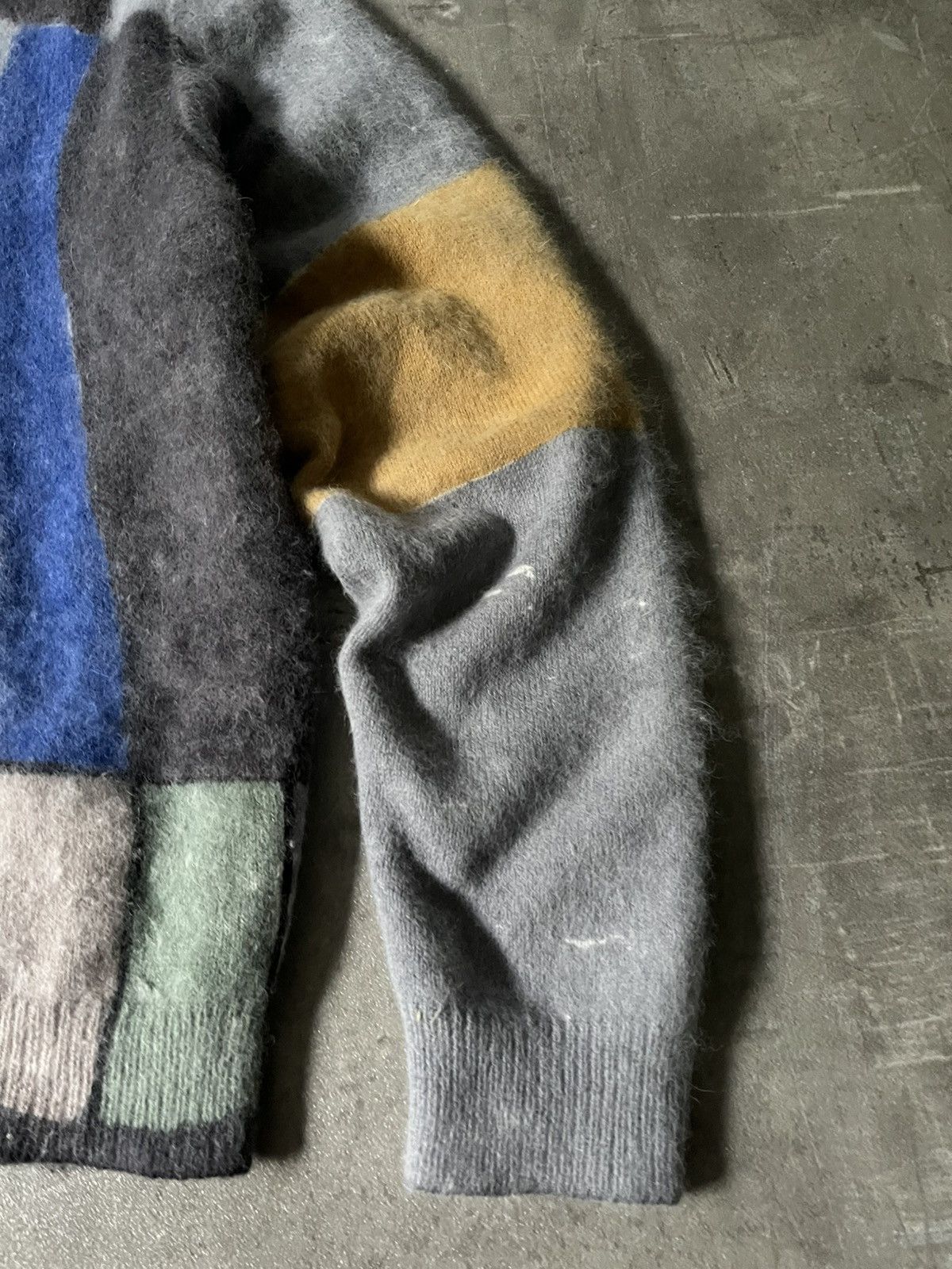 Prada Prada F/W 17 glass of wine and book angora fuzzy sweater Size US M / EU 48-50 / 2 - 15 Thumbnail