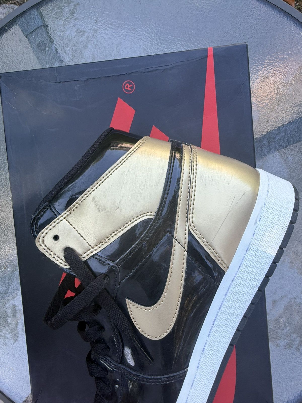 Nike Air Jordan 1 Retro High OG NRG ‘Gold Toe’ 2018 Size US 10 / EU 43 - 7 Thumbnail