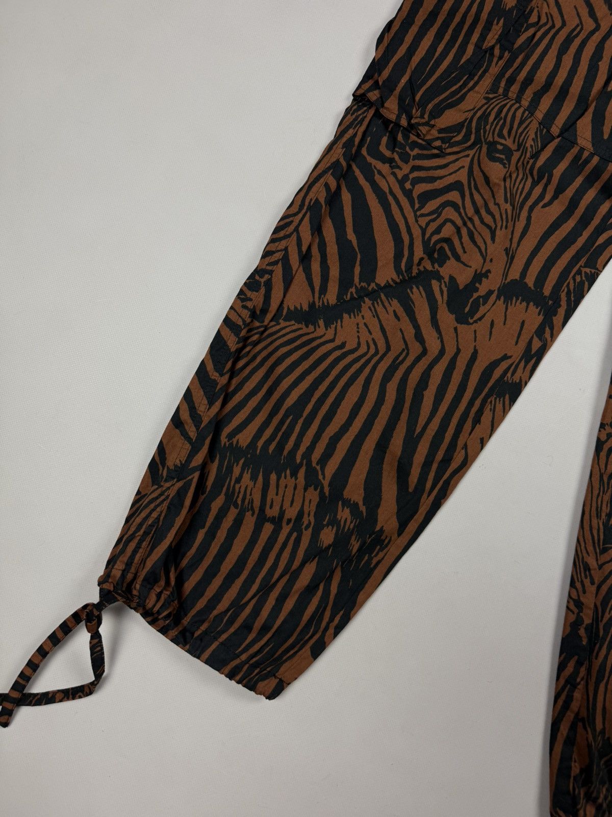 Weekend Max Mara Weekend Max Mara Ladies Zebra Pattern Cargo Pants Trousers Size 29" - 8 Thumbnail
