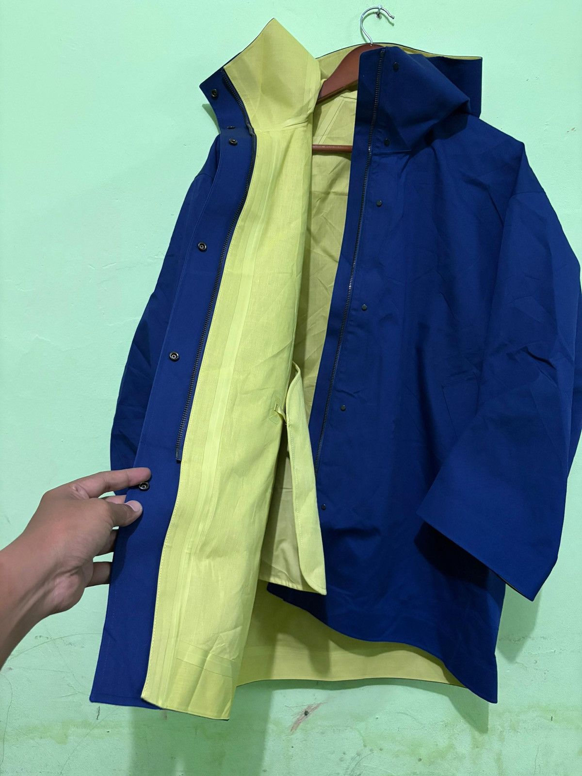 Marni Marni X Uniqlo Rain Coat Jacket Hooded Design Size US L / EU 52-54 / 3 - 4 Thumbnail