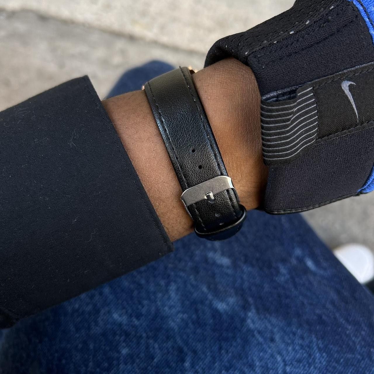 Vintage Vintage 2000s Style Rectangular Quartz “Tank” Leather Watch Size ONE SIZE - 3 Thumbnail