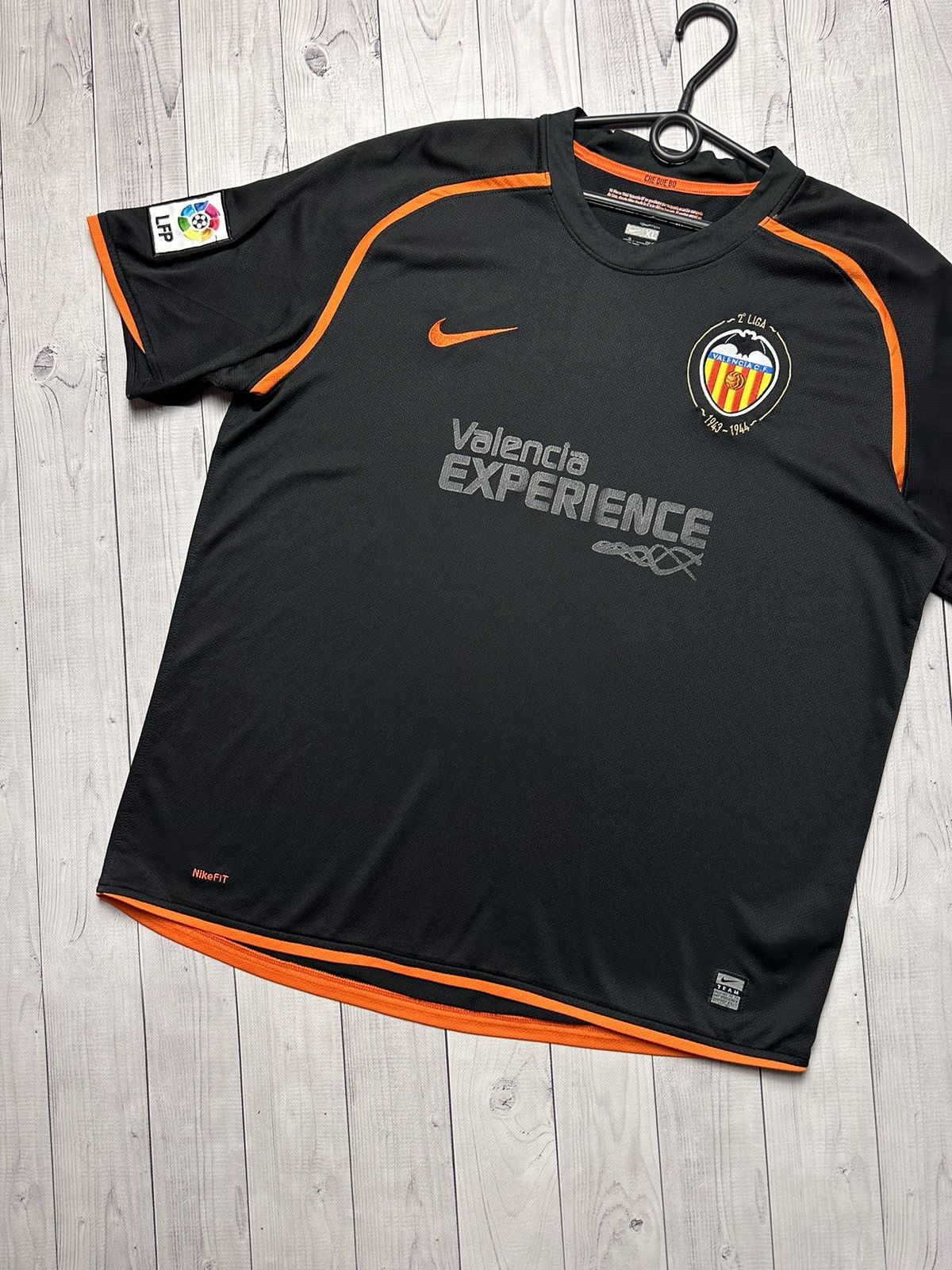 Nike × Vintage Vintage Nike Valencia soccer jersey size XL black Size US XL / EU 56 / 4 - 2 Thumbnail