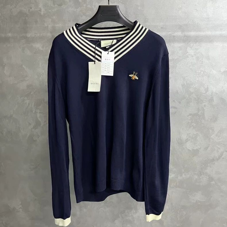 Gucci Gucci Black Bee V-Neck Wool Sweater Size US XL / EU 56 / 4 - 1 Thumbnail
