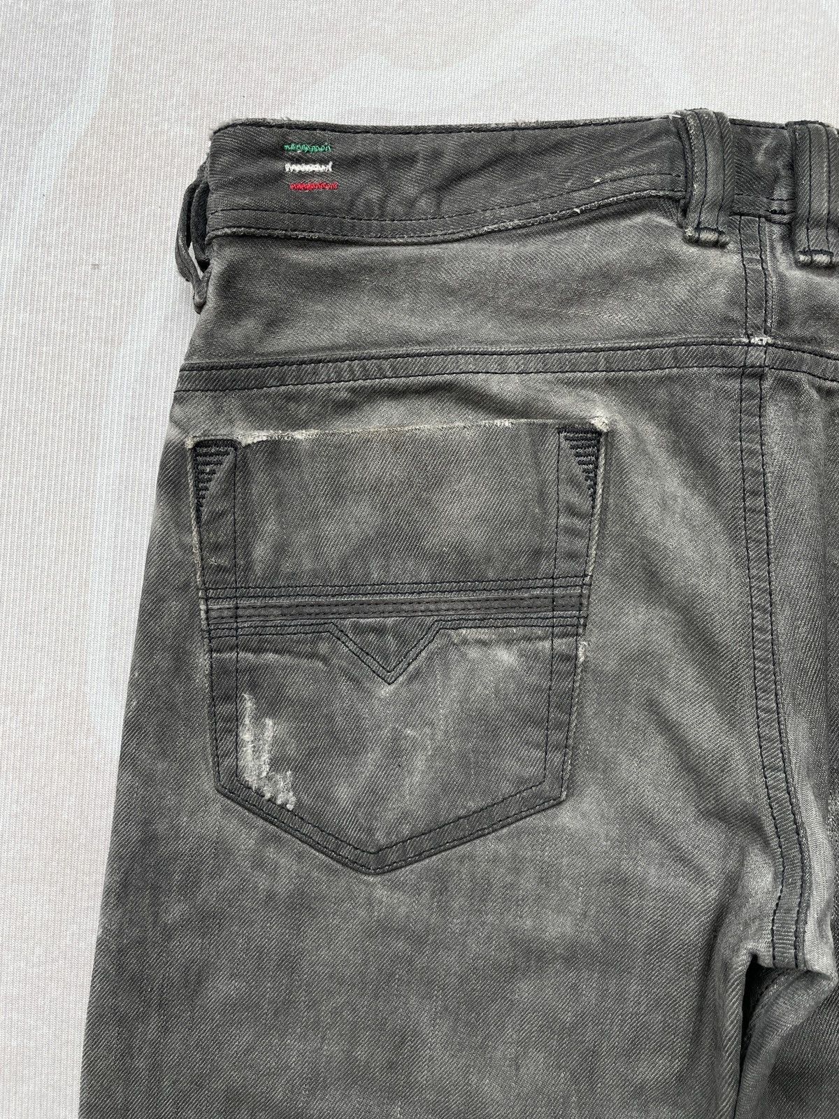 Diesel DIESEL SAFADO DISTRESSED JEAN Size US 32 / EU 48 - 13 Thumbnail