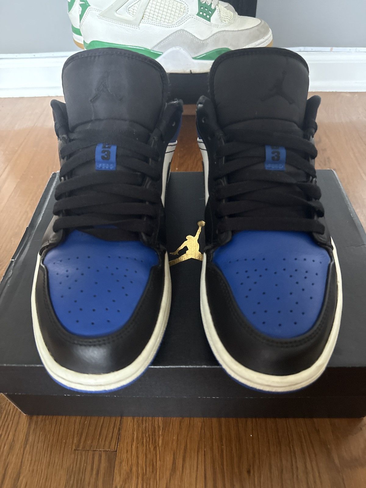 Jordan Brand 2019 Jordan 1 Low Royal Toe Size US 9 / EU 42 - 3 Thumbnail