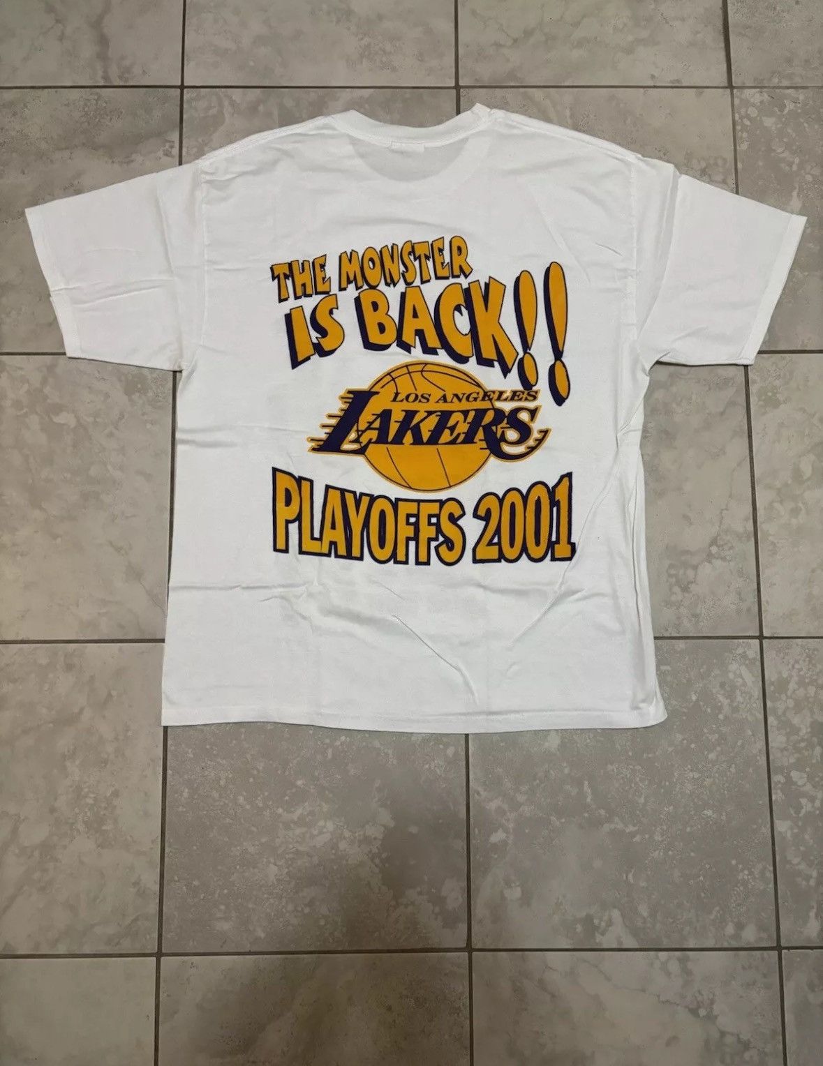 Vintage Rare vintage 2001 Shaq and Kobe Lakers basketball t-shirt Size US L / EU 52-54 / 3 - 14 Thumbnail