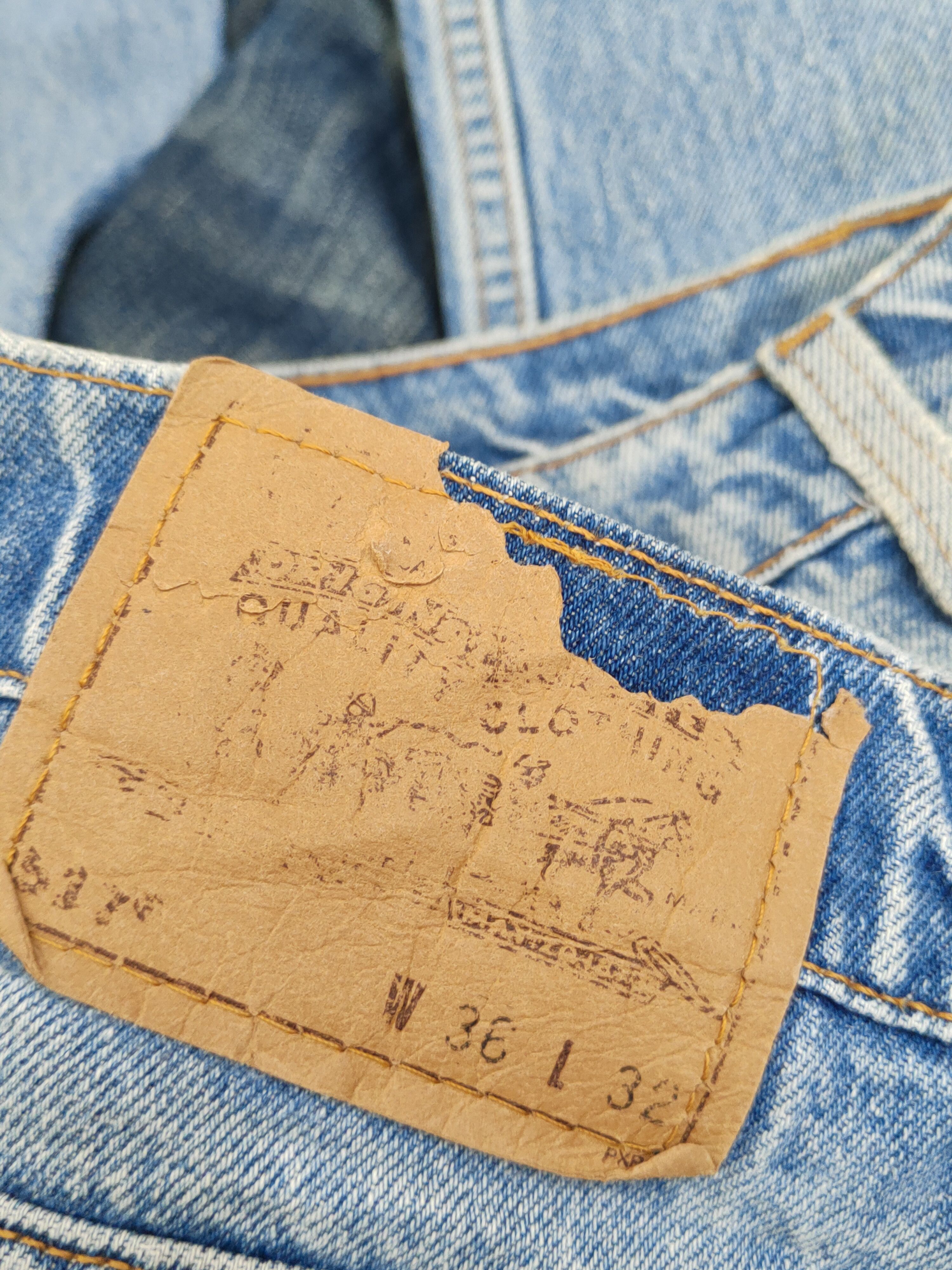 Levi's Levi's Blue Distressed Ripped denim Jeans #W1701 Size US 36 / EU 52 - 13 Thumbnail