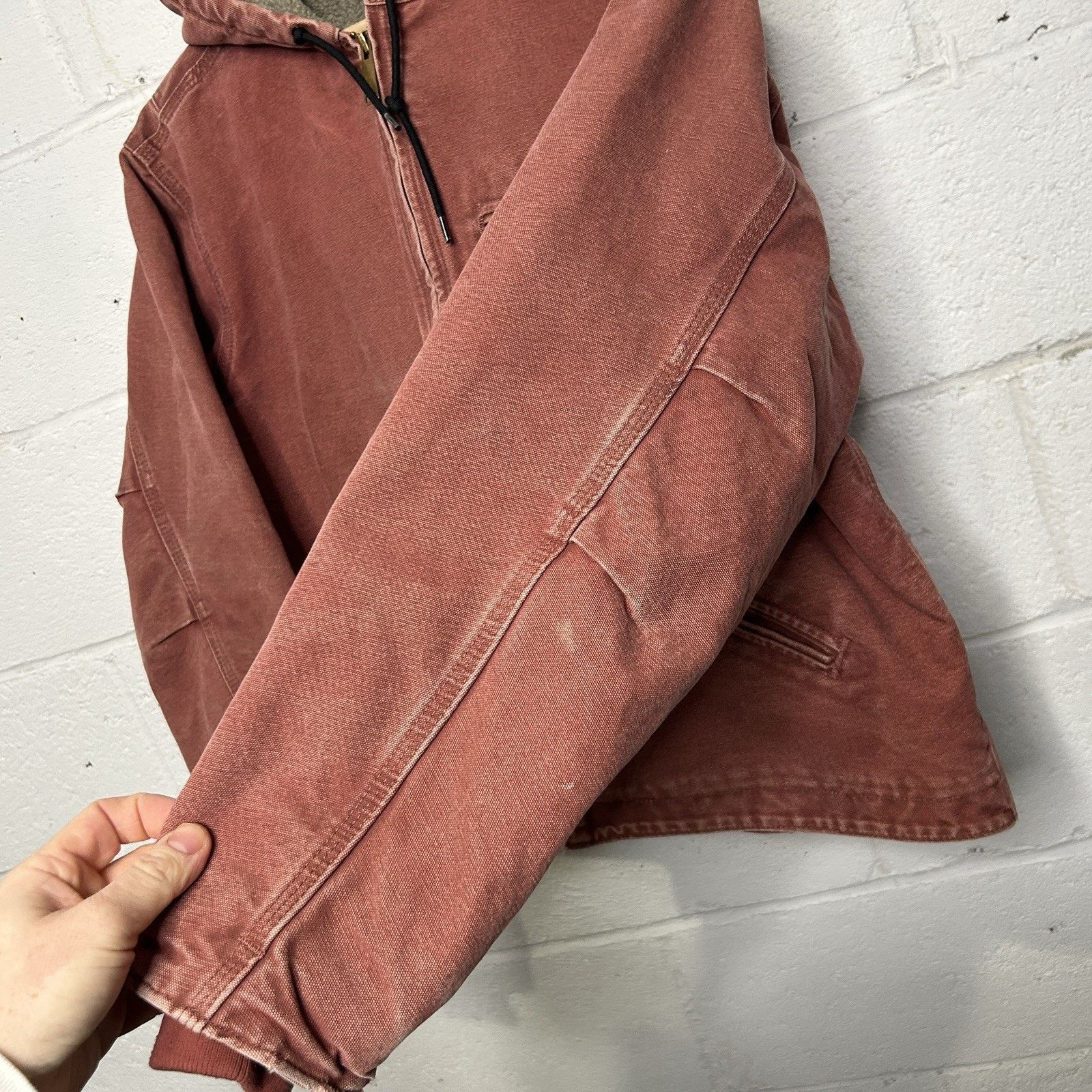 Carhartt Carhartt Sherpa-Lined Hooded Detroit Jacket "Vintage Rose" Size XL / US 12-14 / IT 48-50 - 7 Thumbnail
