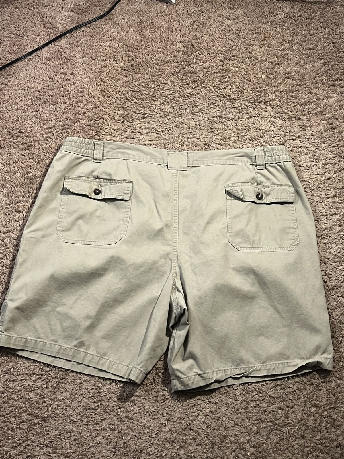 St. Johns Bay baggy size 46 beige st. john’s bay shorts Size US 44 / EU 60 - 4 Thumbnail