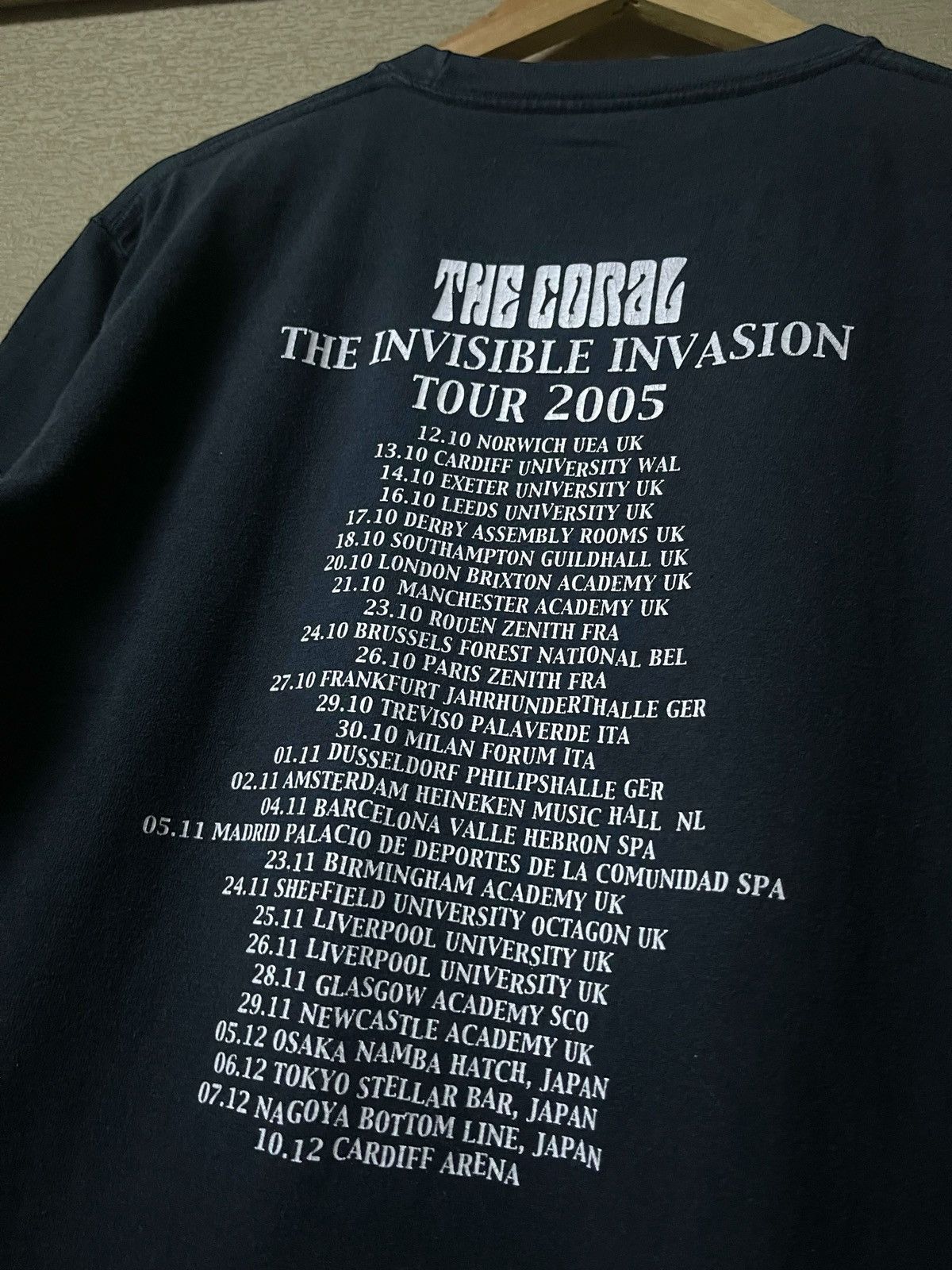 Vintage Vintage 00's The Coral The Invisible Invasion Tour Tshirt Size US M / EU 48-50 / 2 - 5 Thumbnail