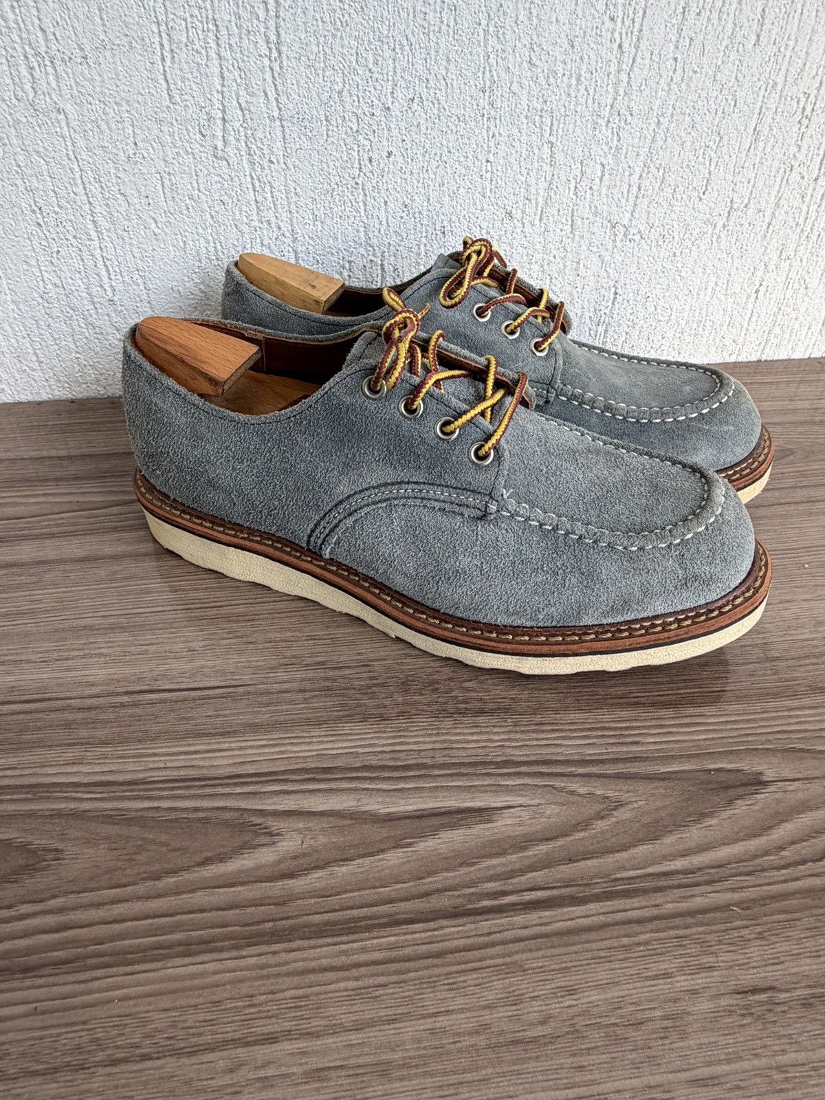 Red Wing Suede 8101 moc classic oxford Size US 9 / EU 42 - 1 Thumbnail