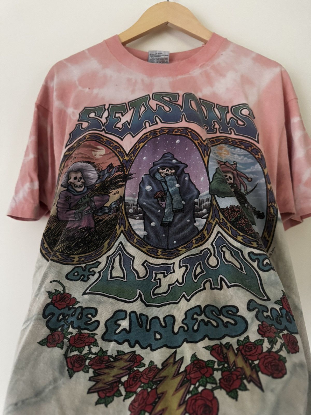Grateful Dead Vtg 1993 Grateful Dead Seasons Of The Dead Endless Tour Tee Size US XL / EU 56 / 4 - 1 Thumbnail