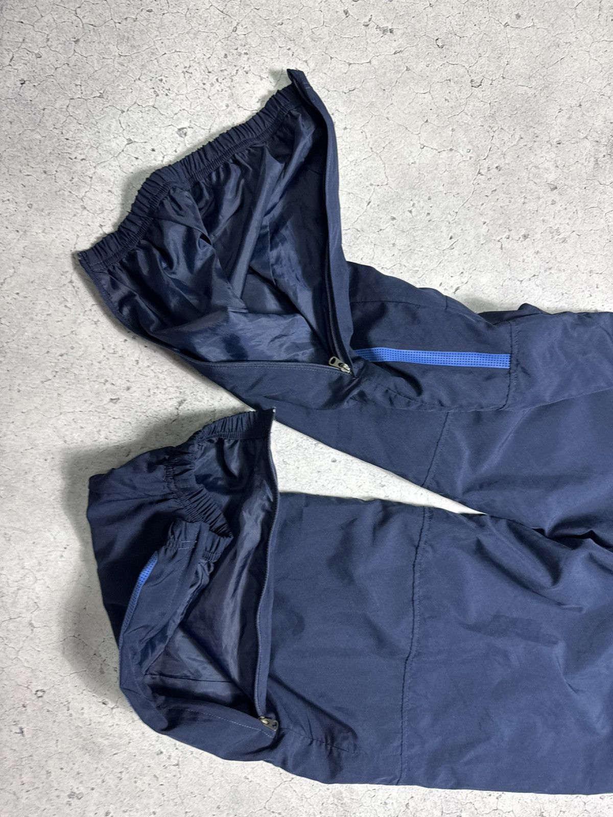 Nike Nike Vintage Nylon Track Suit Jacket & Pants Drill Swoosh Size US S / EU 44-46 / 1 - 19 Thumbnail