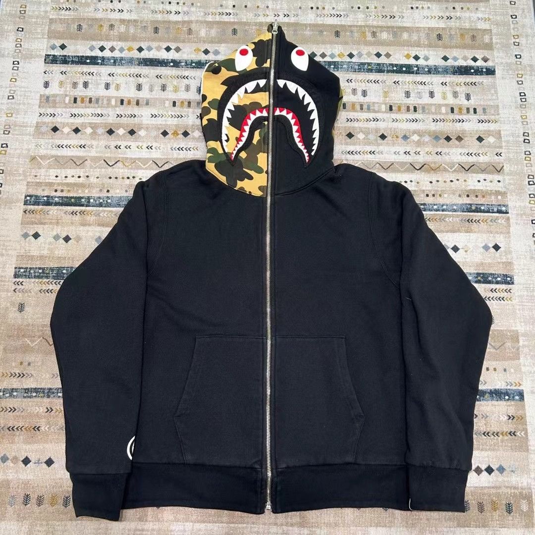 Bape CAMO UNIVERSE SHARK FULL ZIP HOODIE Size US M / EU 48-50 / 2 - 3 Thumbnail