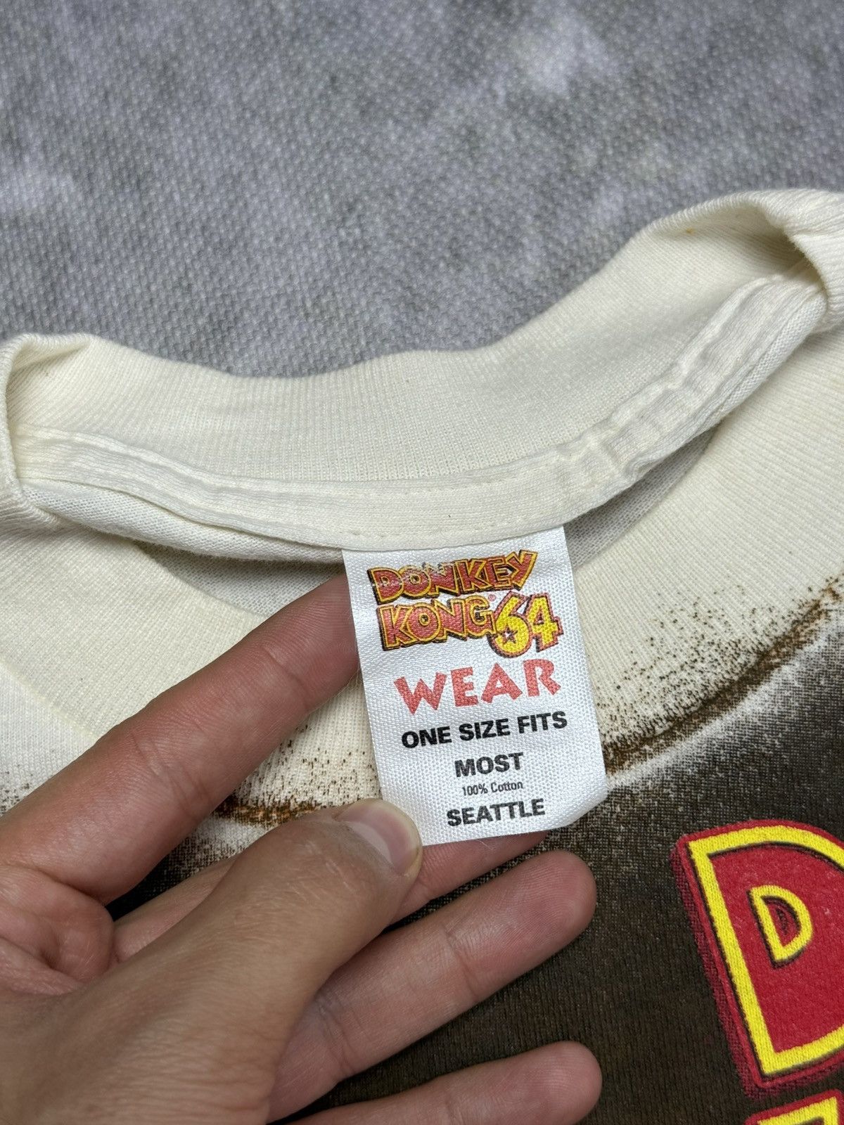 Nintendo Vintage Donkey Kong 64 AOP Tee Nintendo Rare 90s Size US XL / EU 56 / 4 - 9 Thumbnail