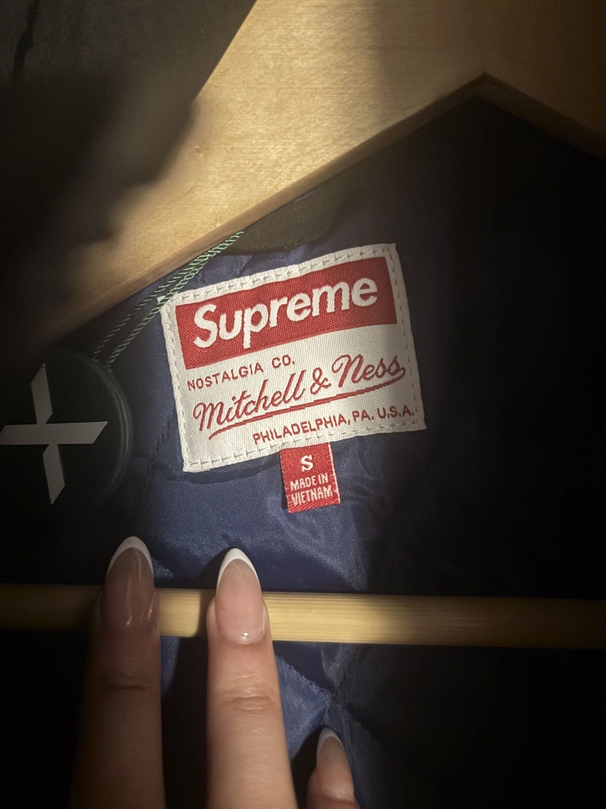 Mitchell & Ness × Supreme Supreme Mitchell & Ness Hooded Stadium Jacket Size US S / EU 44-46 / 1 - 2 Thumbnail