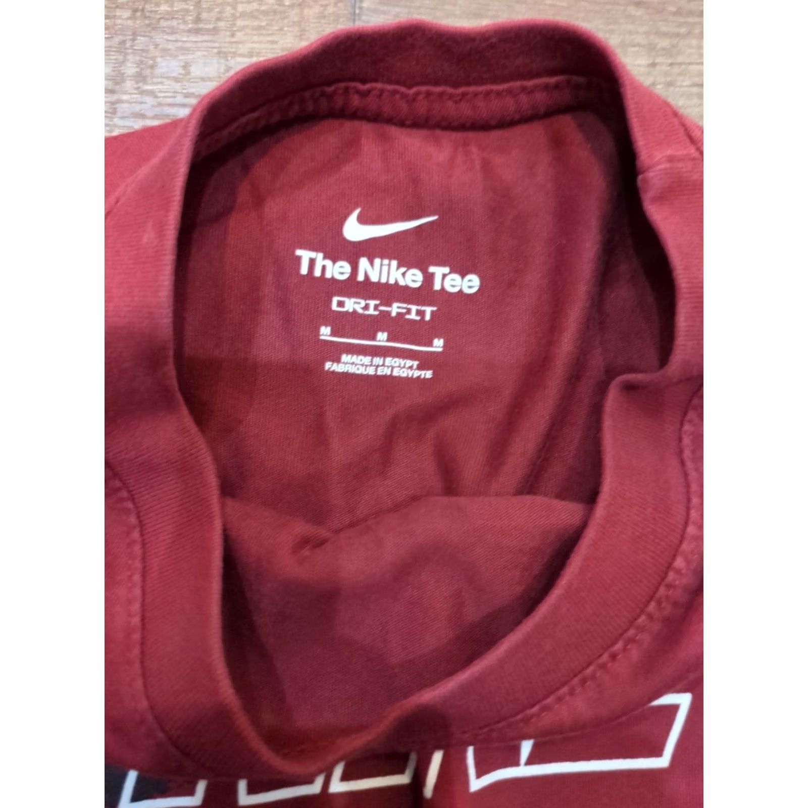 Nike Nike Shirt Mens M Red Short Sleeve Dri-Fit The Nike Tee Casual Logo Size US M / EU 48-50 / 2 - 3 Thumbnail