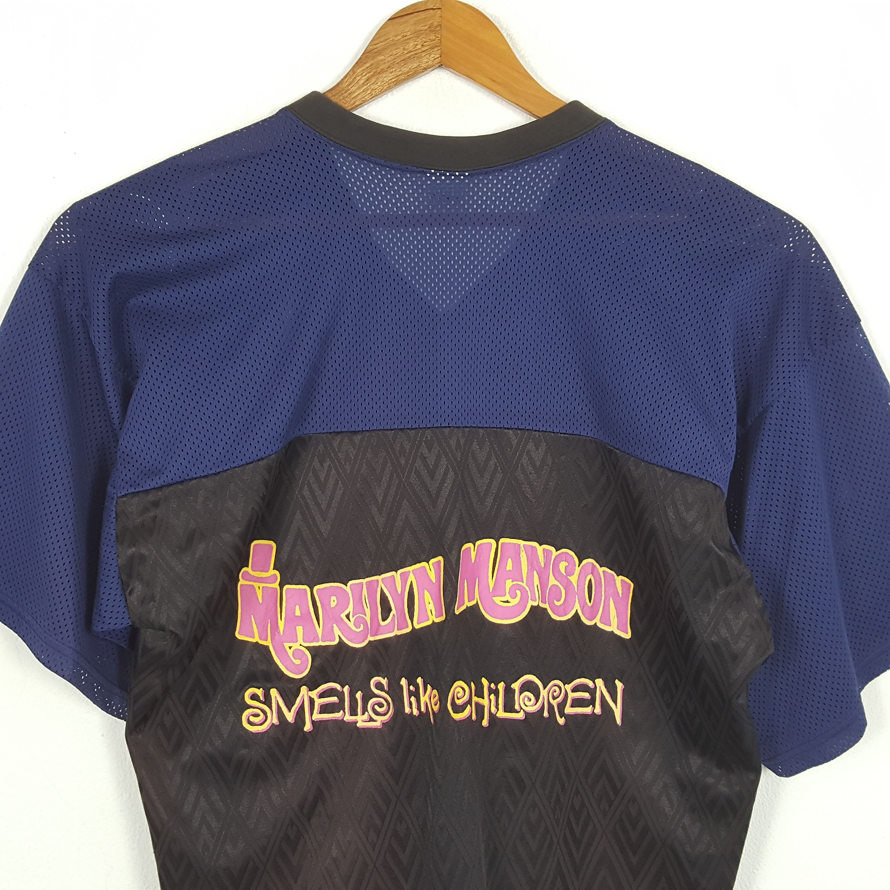 Band Tees × Marilyn Manson × Vintage Vintage 90's MARILYN MANSON American Musician Tour T-Shirts Size US L / EU 52-54 / 3 - 4 Thumbnail