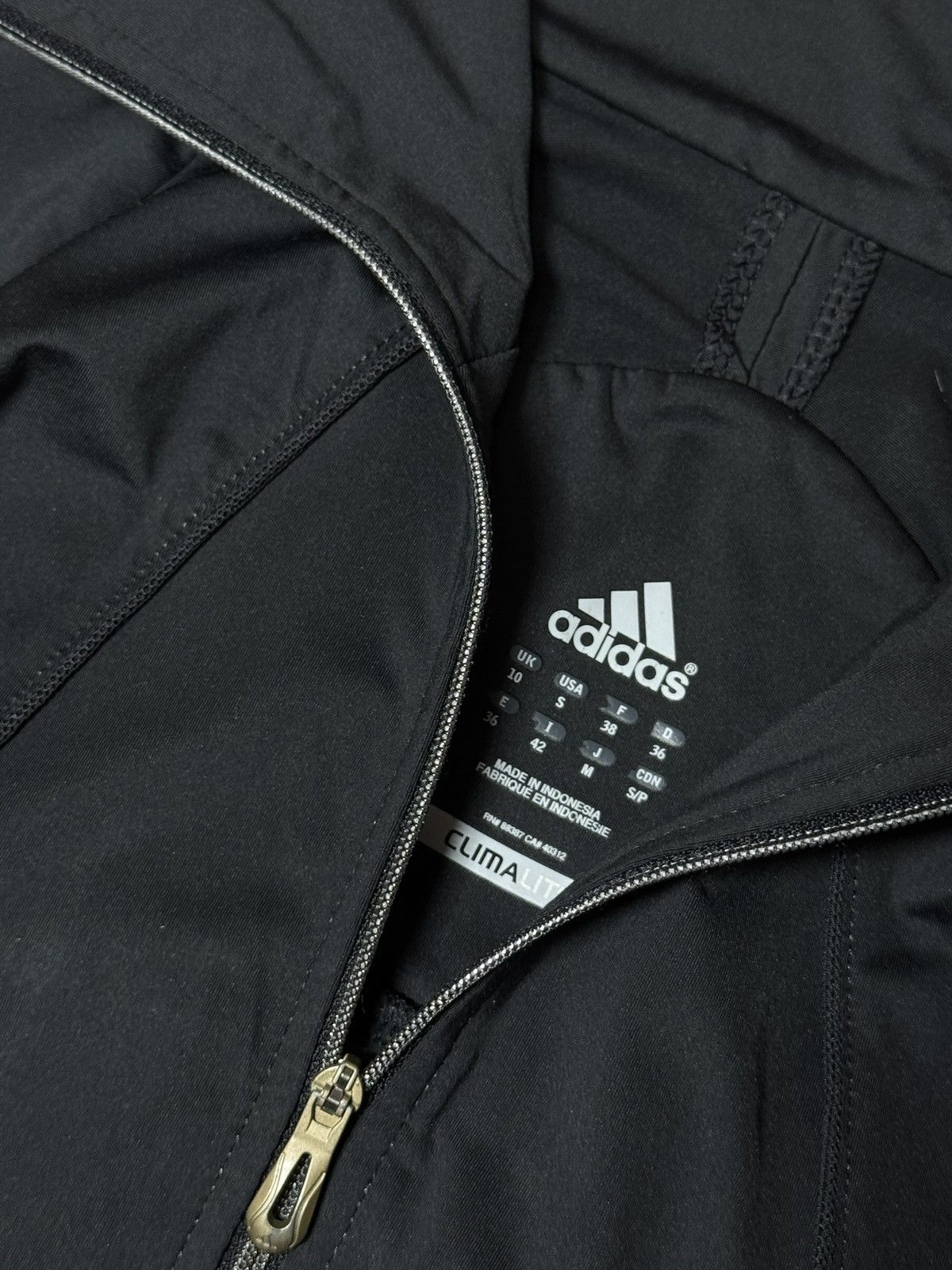 Adidas Vintage Adidas Track Jacket Zip Y2k Japan Style Avantgarde Size S / US 4 / IT 40 - 9 Thumbnail