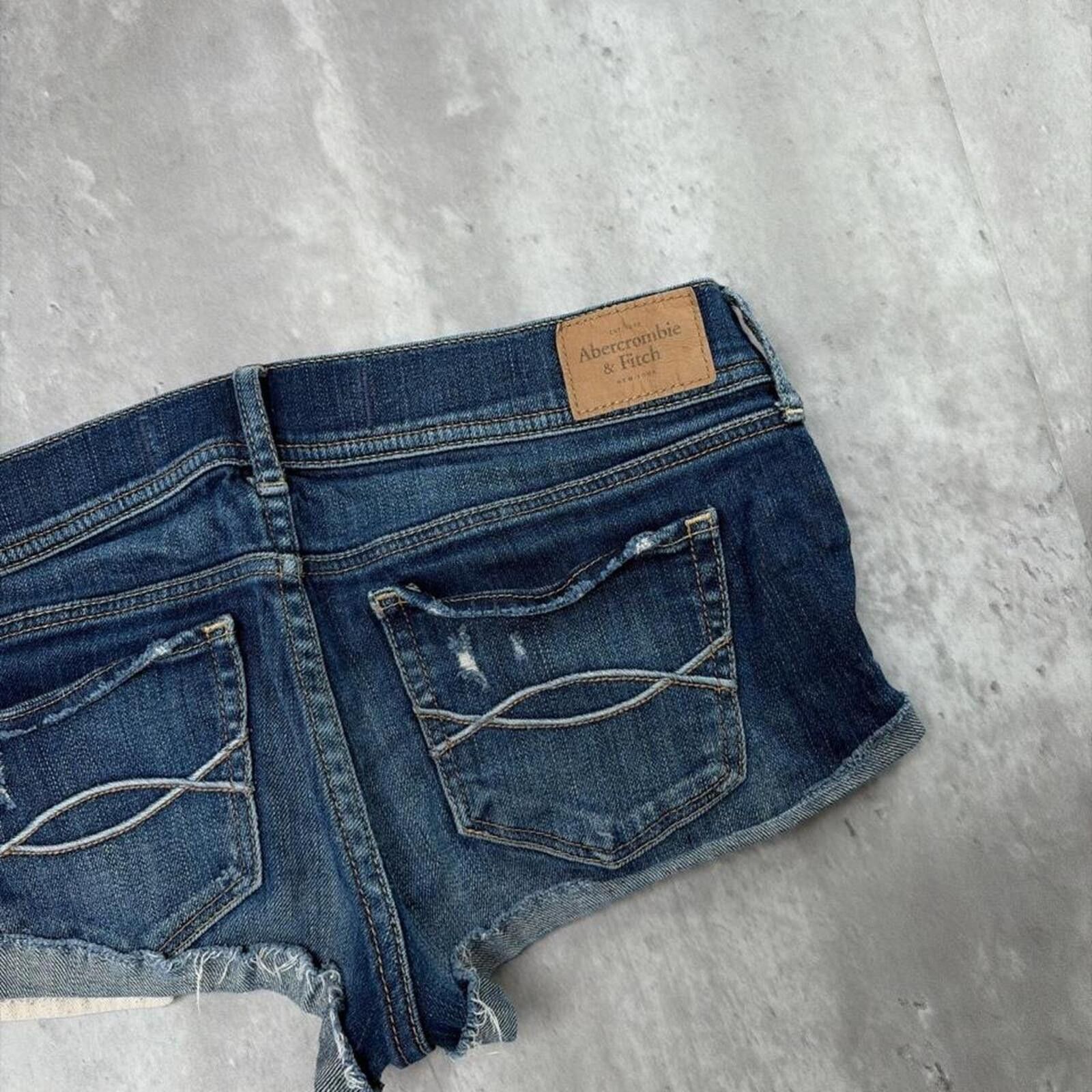 Abercrombie & Fitch Y2K Dark Wash Abercrombie & Fitch Grunge Mini Denim Shorts Size 26" / US 2 / IT 38 - 3 Thumbnail