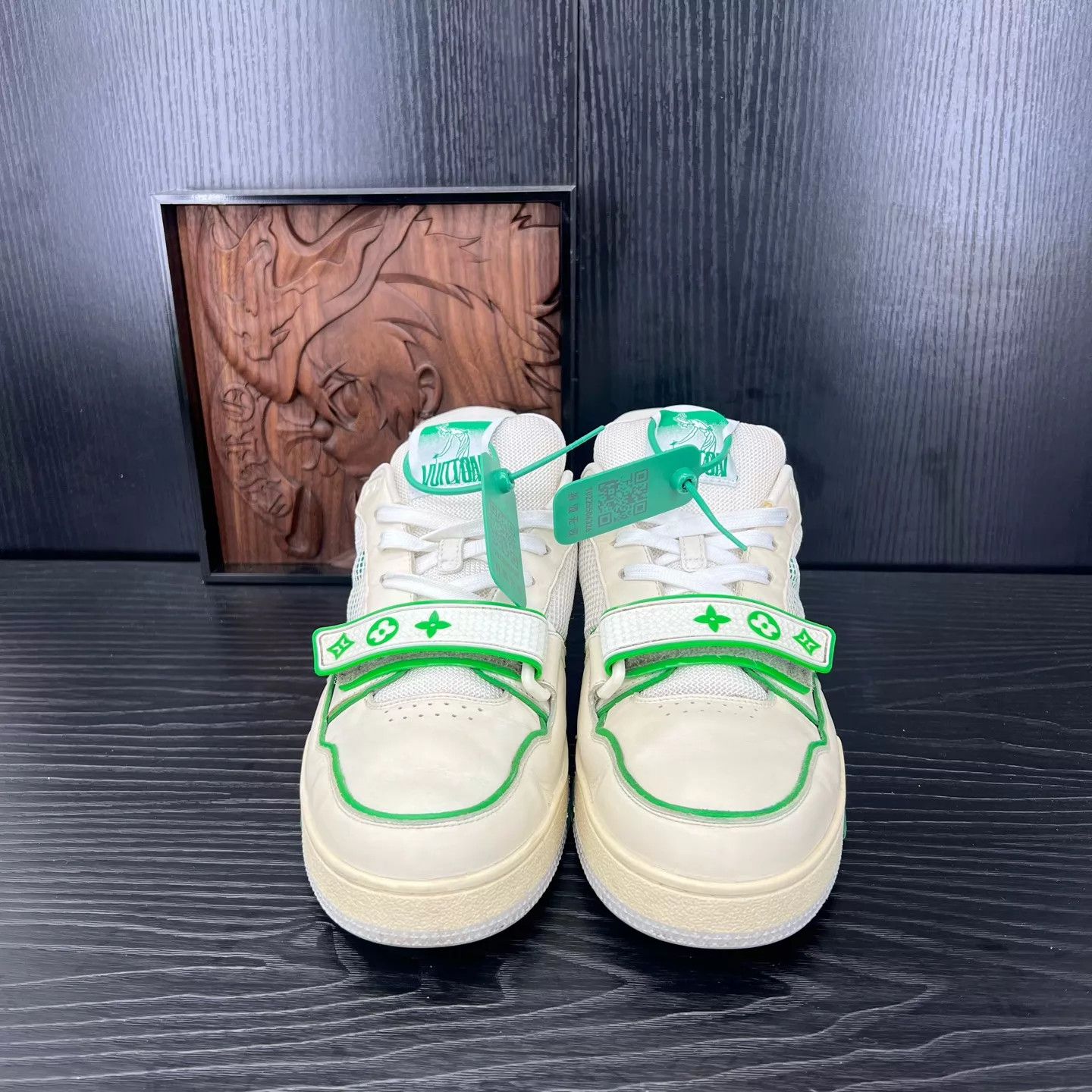 Louis Vuitton LV Trainer White Green Velcro 7/41 Original Box Size US 8 / EU 41 - 7 Thumbnail