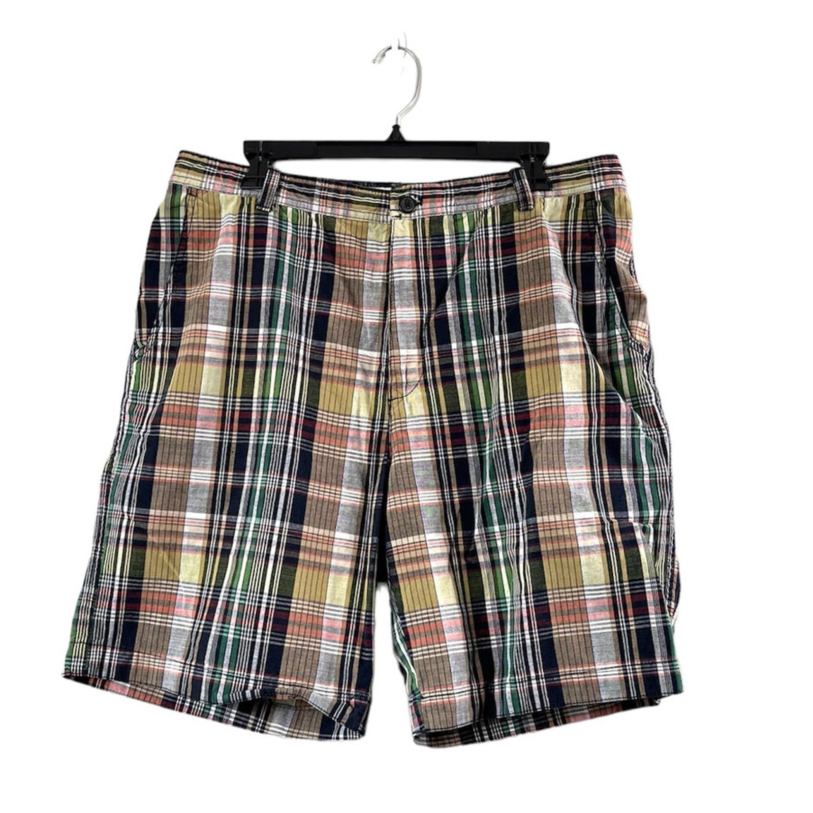Izod Men's Flat Front Plaid Izod Shorts 34 Size US 34 / EU 50 - 1 Thumbnail