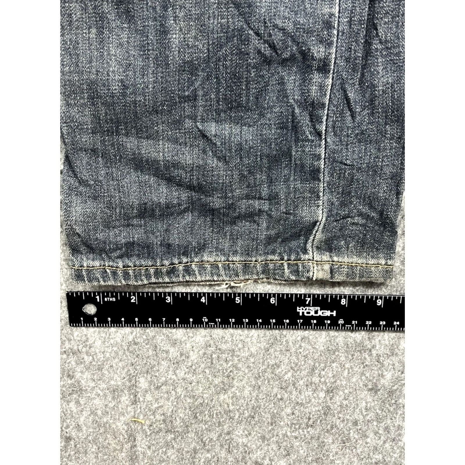 Levi's VINTAGE Levi's 559 Jeans Mens Regular Straight Dark Wash 34x34 Denim 5-Pocket Logo Classic Modern Size US 34 / EU 50 - 6 Thumbnail