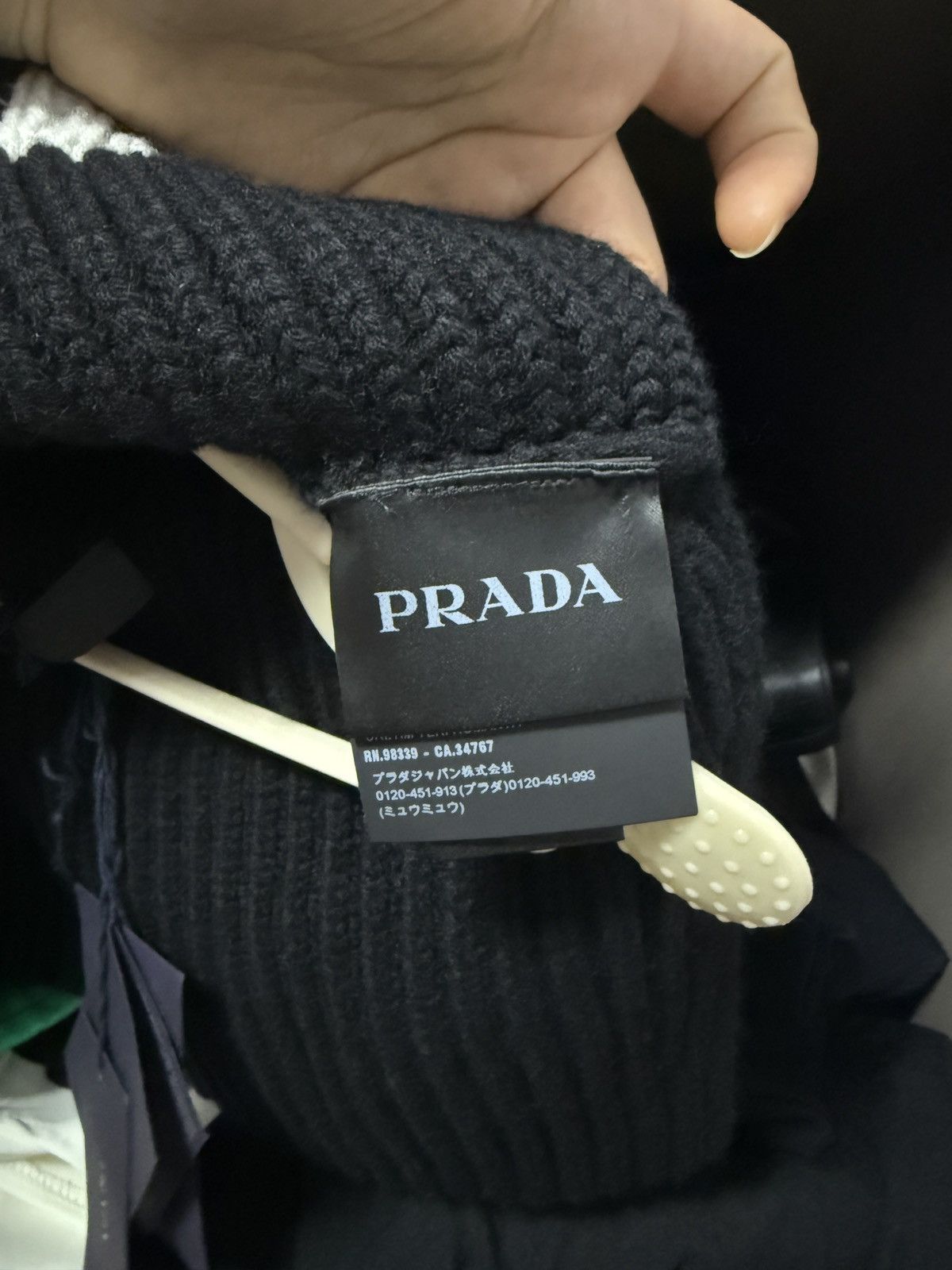 Prada Logo-jacquard turtleneck cashmere scarf Size US M / EU 48-50 / 2 - 5 Thumbnail
