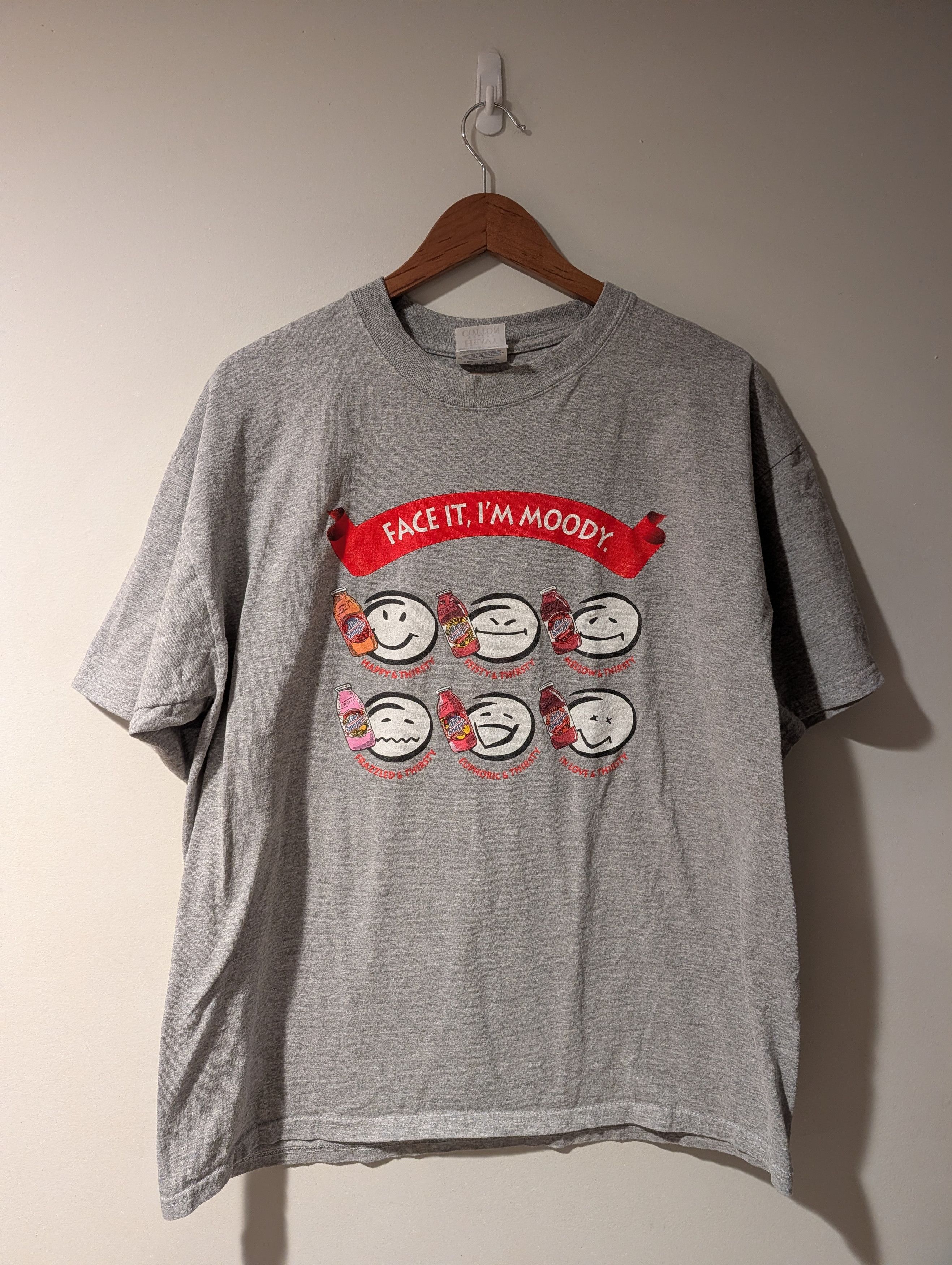 Gildan Vintage 90s Snapple Moody Smiley Face T-Shirt Mens XL Grey Size US XL / EU 56 / 4 - 1 Thumbnail