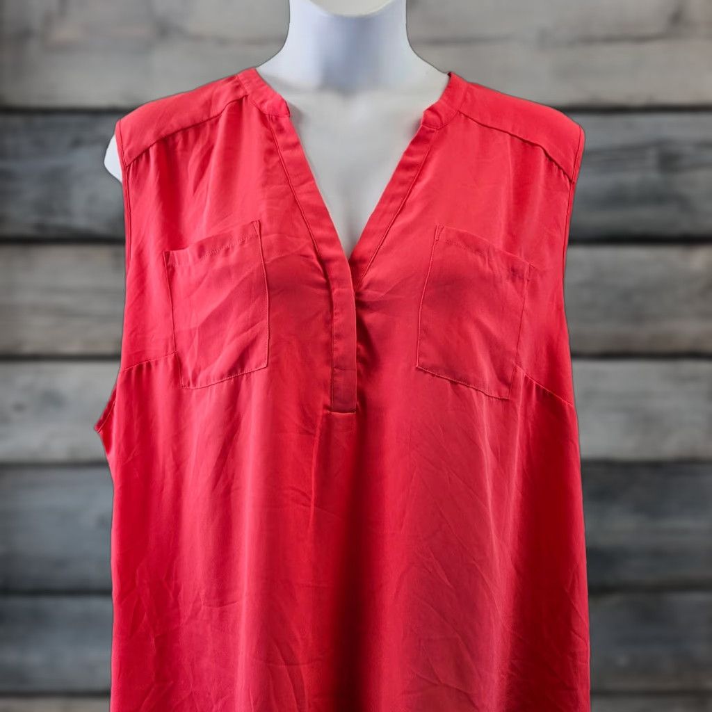 Torrid **Torrid Women's Size 5X Solid Pink Sleeveless V-Neck Blouse** User: Torrid Women's Size 5X Solid Pink Sleeveless V-Neck Blouse Size XXL / US 16-18 / IT 52-54 - 1 Thumbnail
