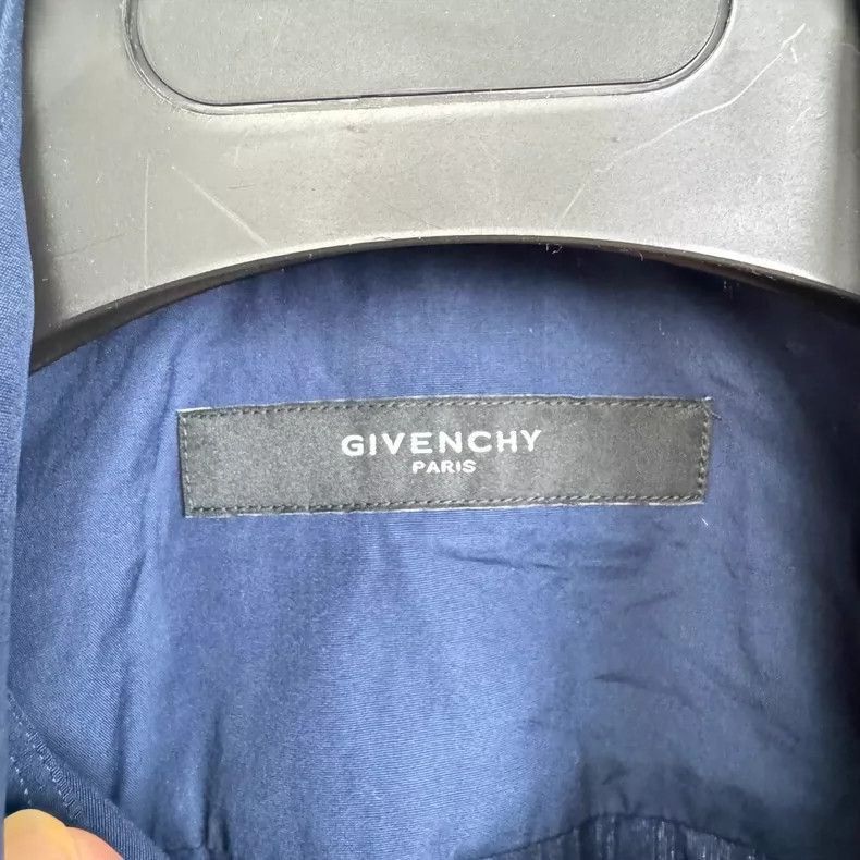 Givenchy Givenchy Givenchy Classic Long Sleeve Shirt with Stars -25 Size US M / EU 48-50 / 2 - 3 Thumbnail