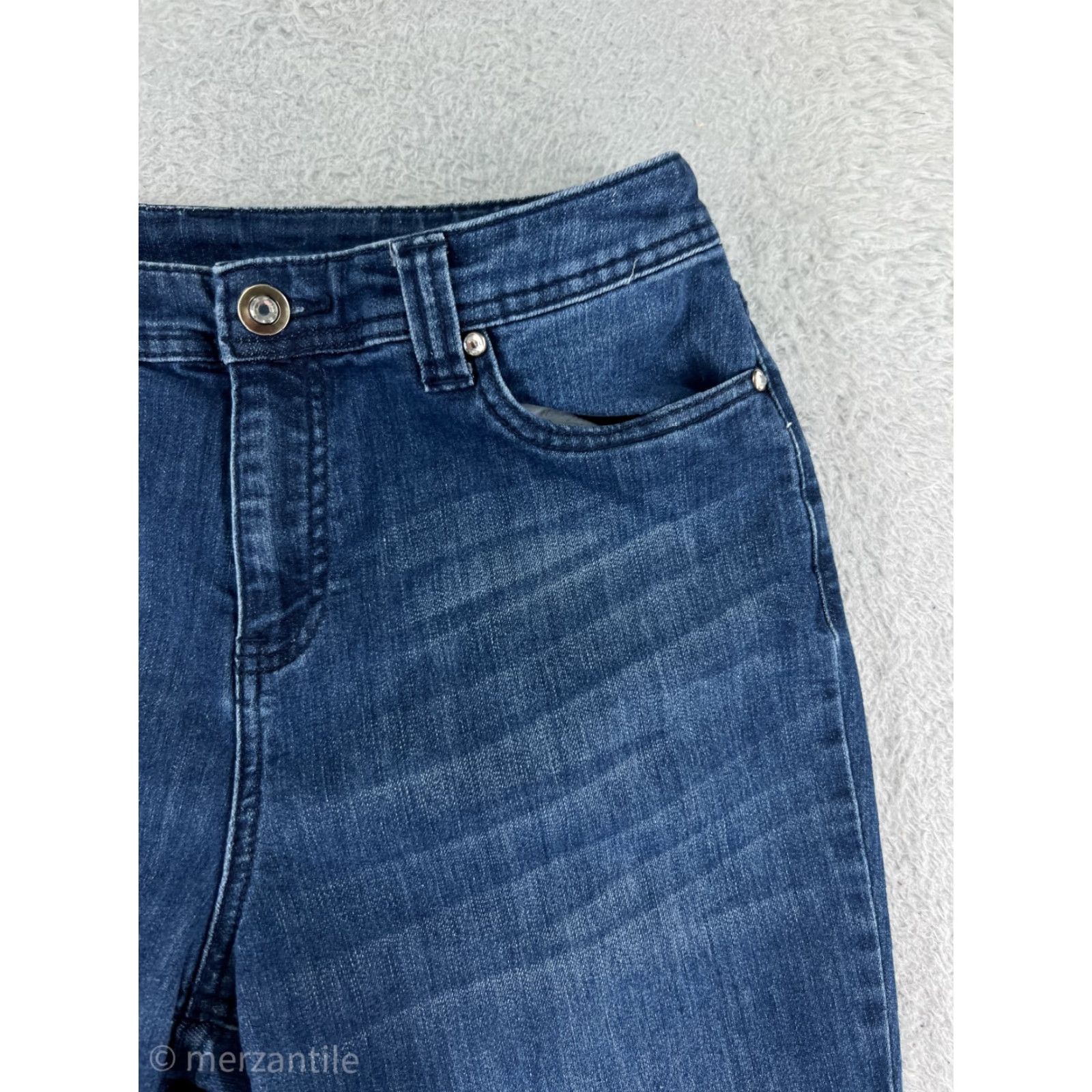 Vintage Christopher & Banks Jeans Women 6 Blue Capri Denim Cotton Bling 5-Pocket Rise Mid Inseam 19 Regular Stretch Size 28" / US 6 / IT 42 - 7 Thumbnail