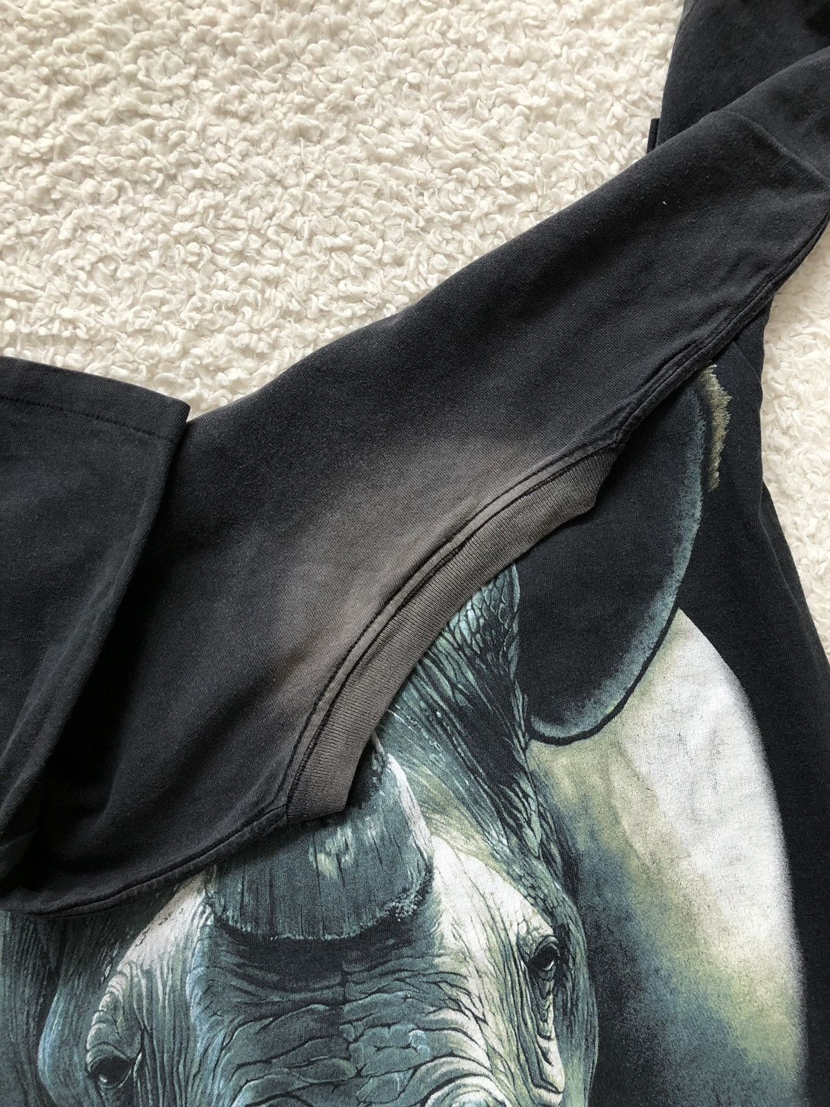 Vintage Tshirt Rhino Animal Nature Art 1994 Graphic 3D Single Stitch Size US L / EU 52-54 / 3 - 6 Thumbnail