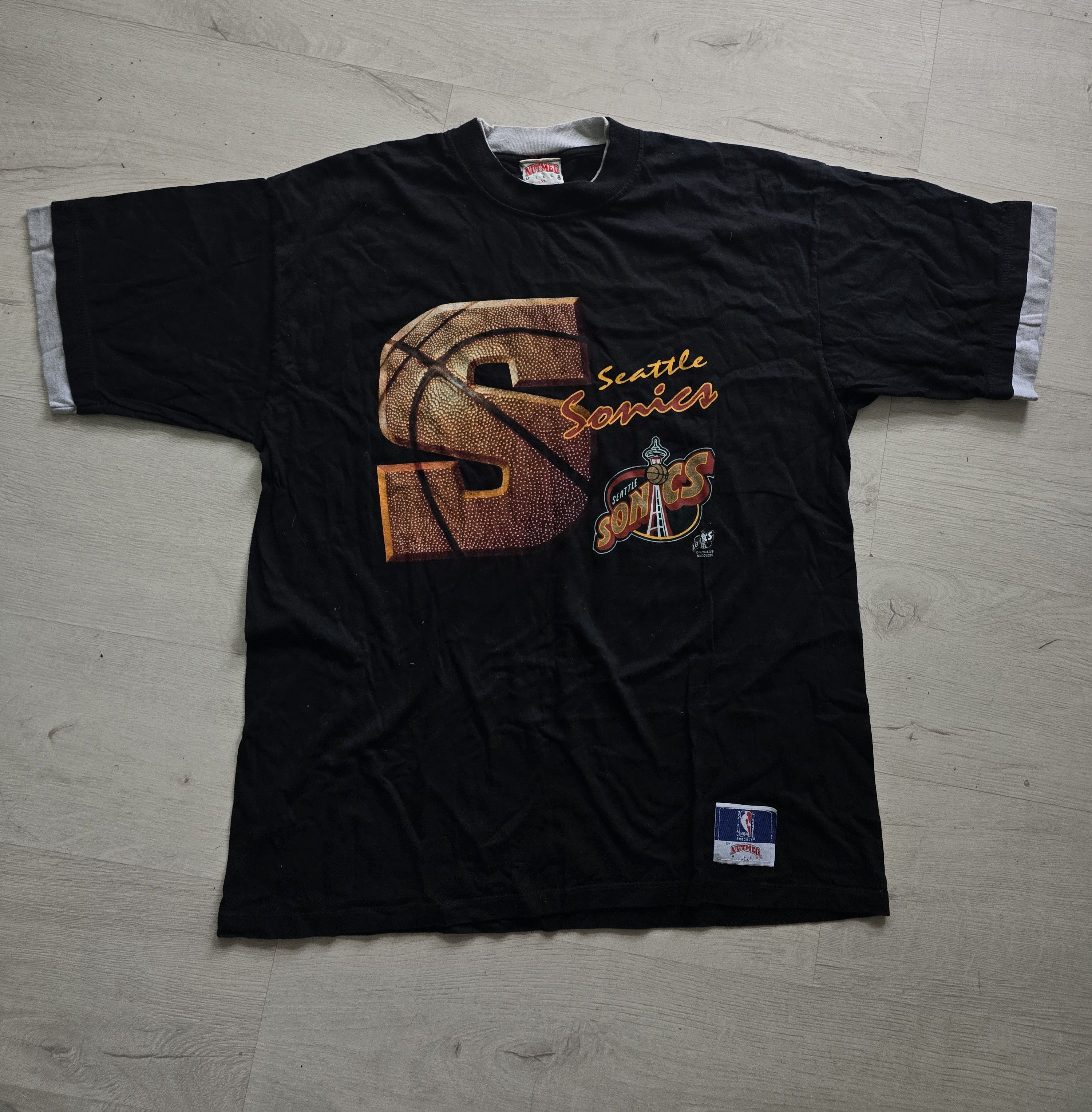 NBA × Nutmeg × Vintage Seattle sonics vintage nutmeg 90's tshirt Size US XL / EU 56 / 4 - 1 Thumbnail