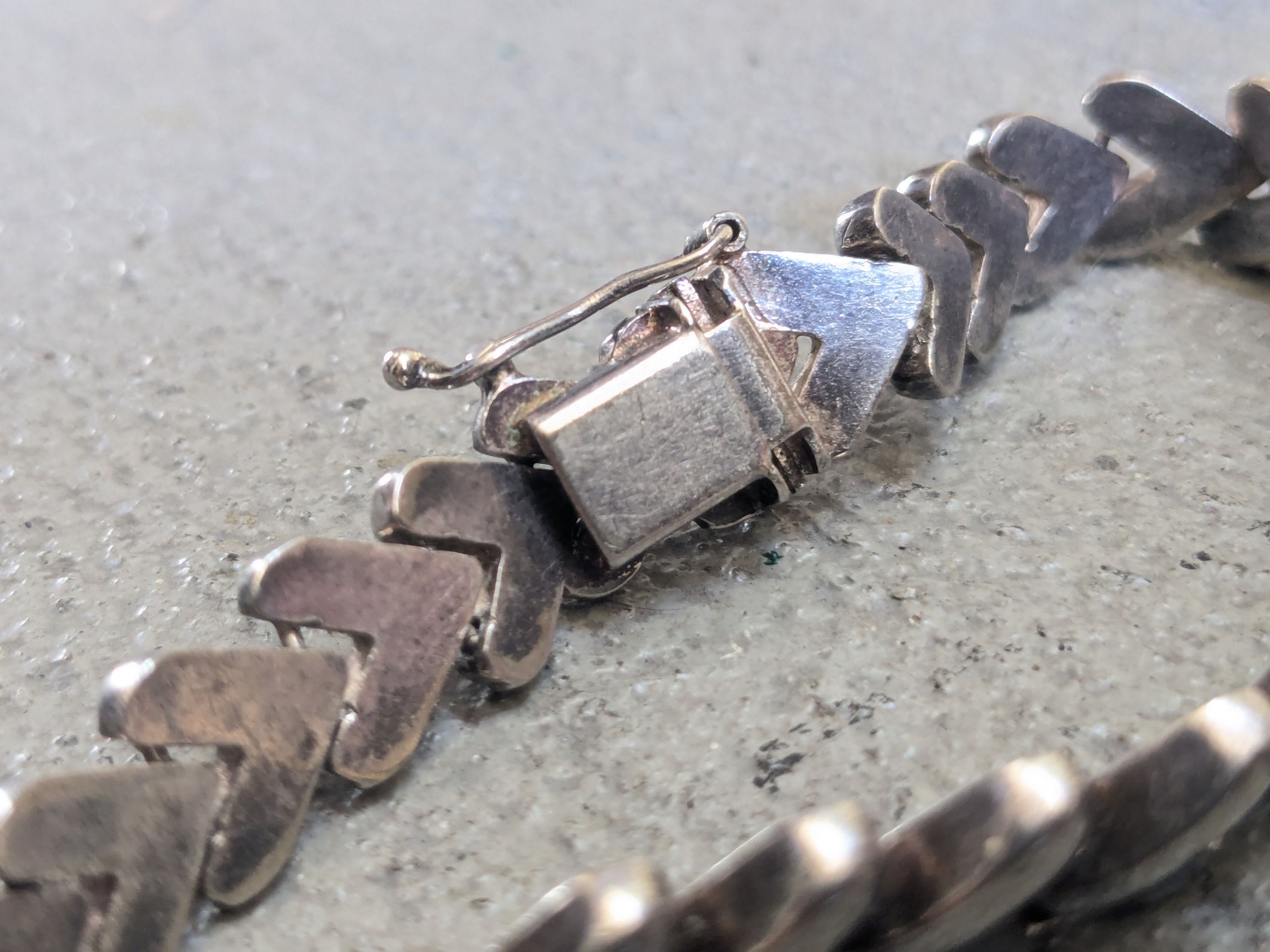 Jewelry Vintage Sterling Silver Tennis Bracelet 7.5" Heart Leaf Link Size ONE SIZE - 8 Thumbnail