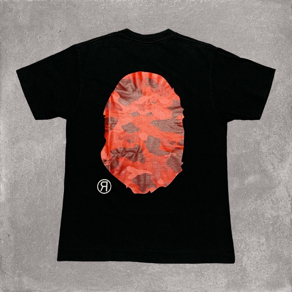 Bape Bape Medium Big Ape Head Red Camo Black Tee A Bathing Ape Size US M / EU 48-50 / 2 - 2 Thumbnail