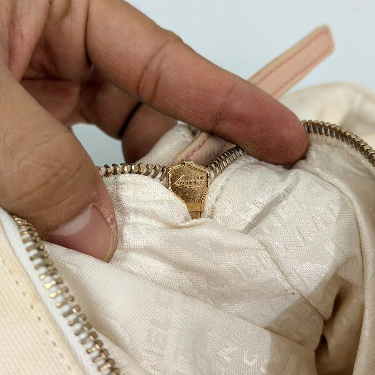 Chanel Chanel Marshmallow Beige Tote Bag Pre-Owned Size ONE SIZE - 16 Thumbnail