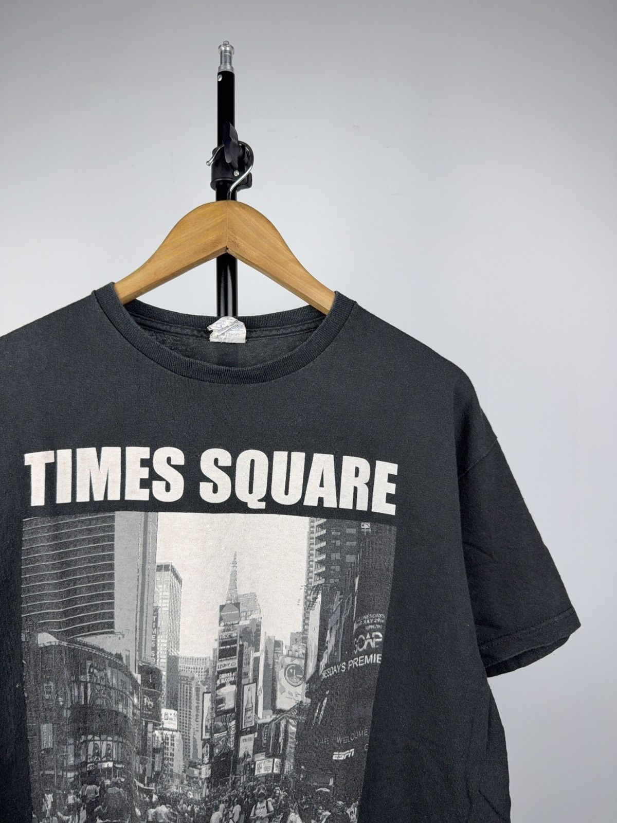 Vintage Vintage 00s Times Square NYC Graphic Tee Y2K Big Logo Style Size US L / EU 52-54 / 3 - 2 Thumbnail