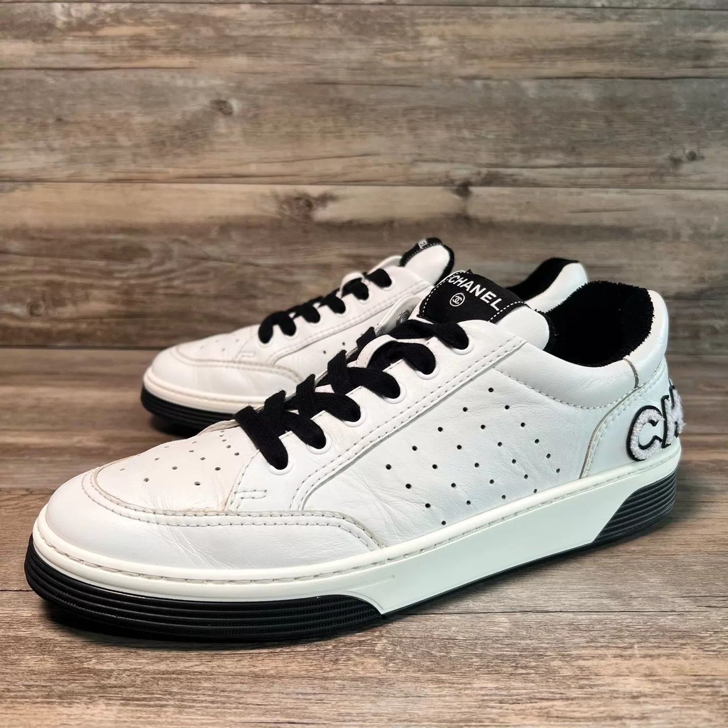 Chanel Chanel White Black Panda Sneaker Men's 43 Size US 10 / EU 43 - 1 Thumbnail
