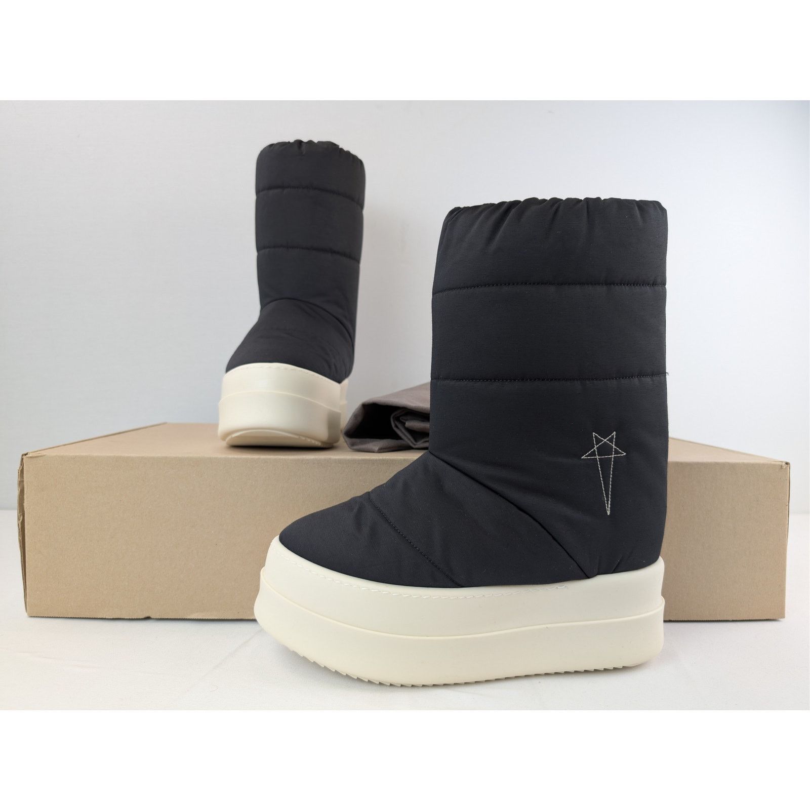 Rick Owens Drkshdw o1rshd1 Mega Bumper Lunar Boots in Black/White Size US 9.5 / EU 42-43 - 20 Thumbnail