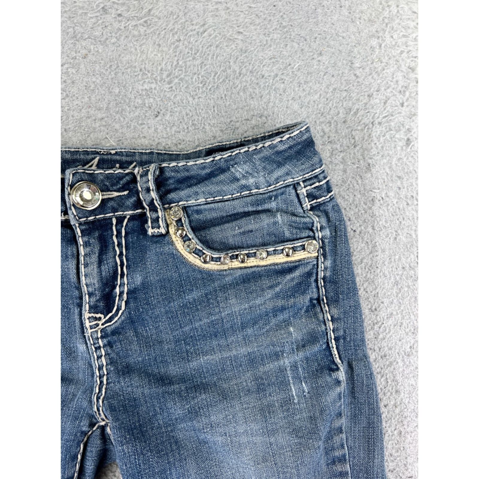 Denime LA Idol Womens Bermuda Shorts 29 Blue Denim Embroidered Bling Cotton Embellished 26x9 Casual Party/Cocktail Jeans/Shorts Womens Size 29" - 5 Thumbnail