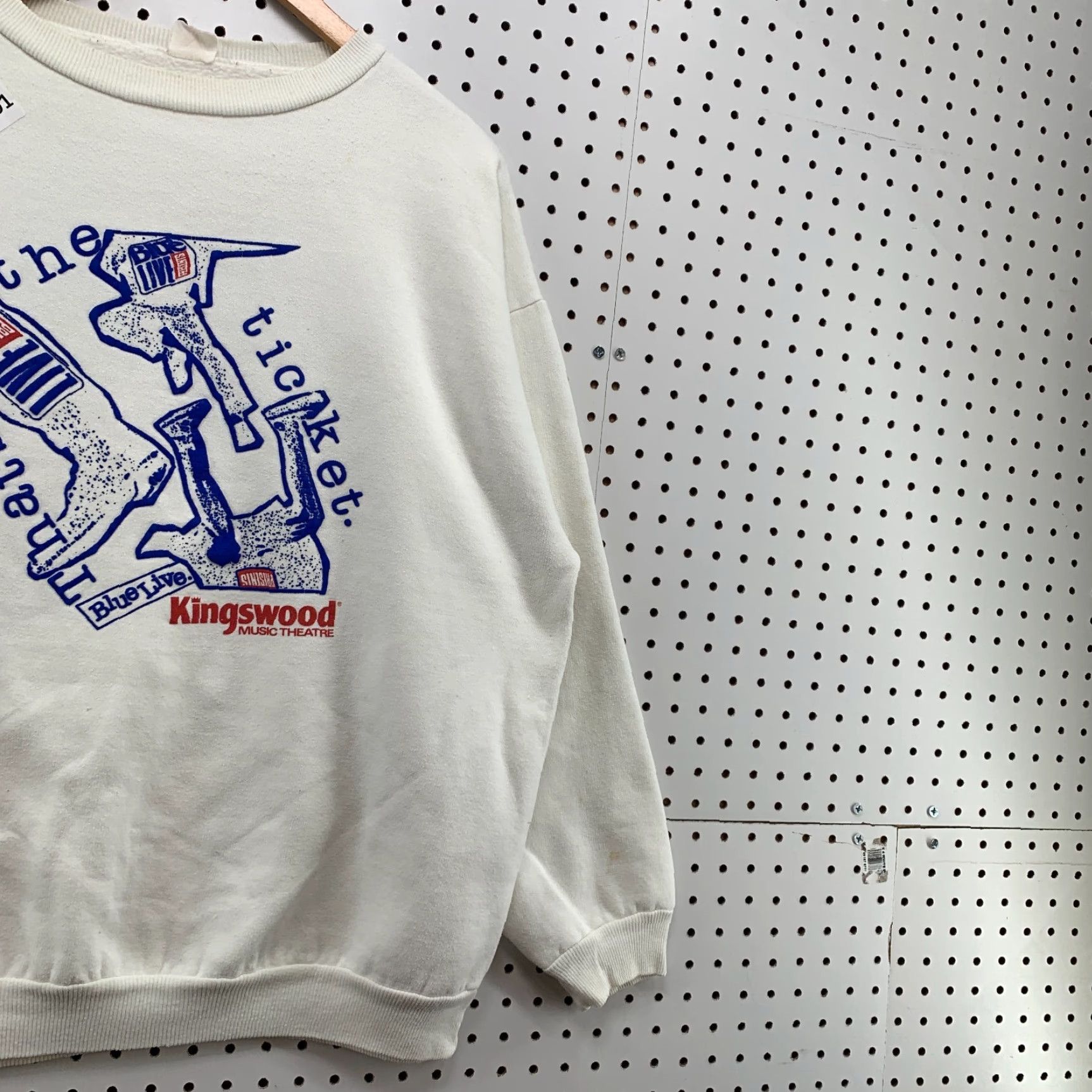 Vintage Vintage Kingswood Music Theater Crewneck Sweatshirt Adult XL White Music 90s Concert Pullover Size US XL / EU 56 / 4 - 4 Thumbnail