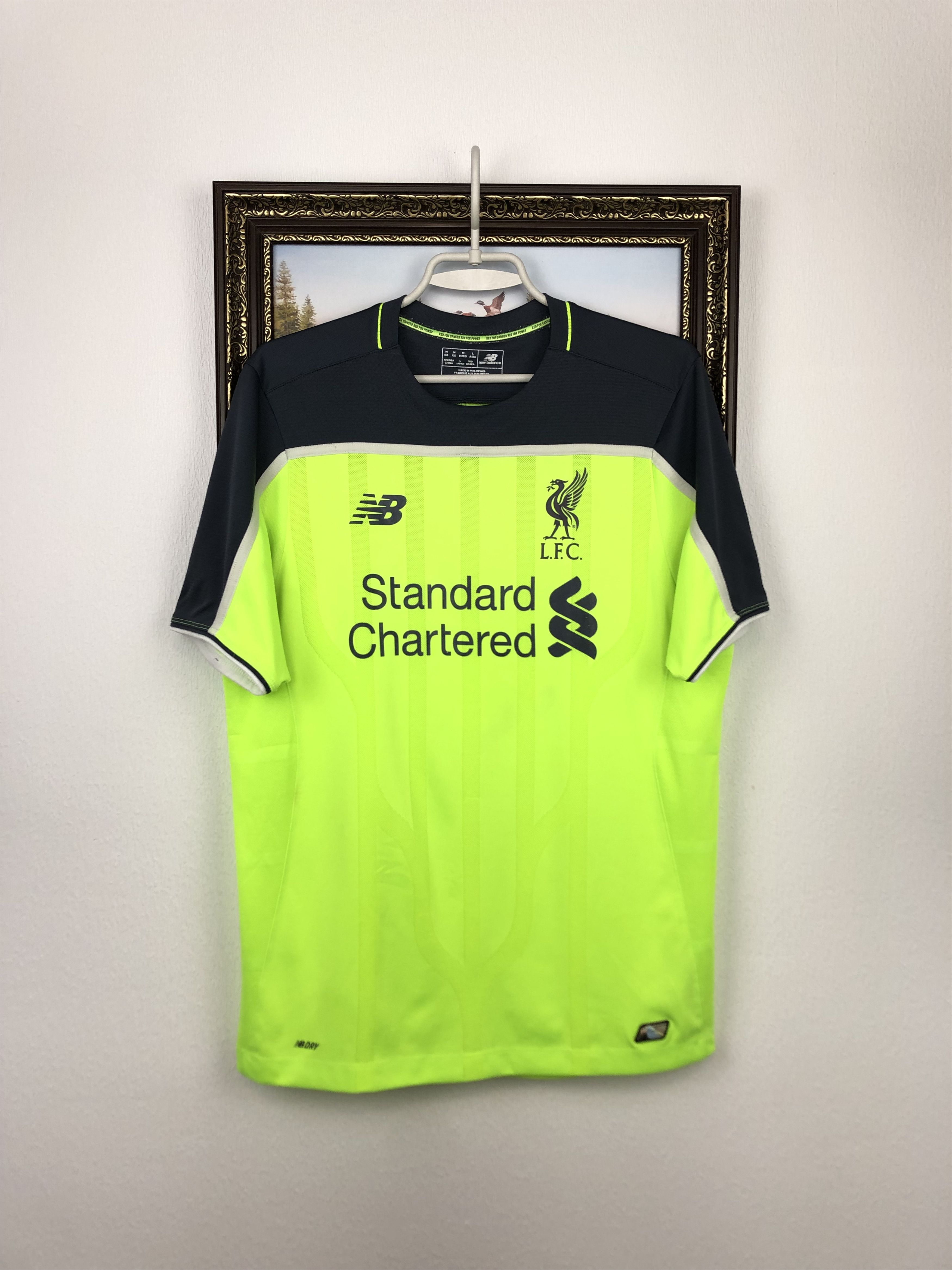 New Balance Liverpool football shirt 2016 Soccer YNWA Jersey Trikot Size US M / EU 48-50 / 2 - 1 Thumbnail